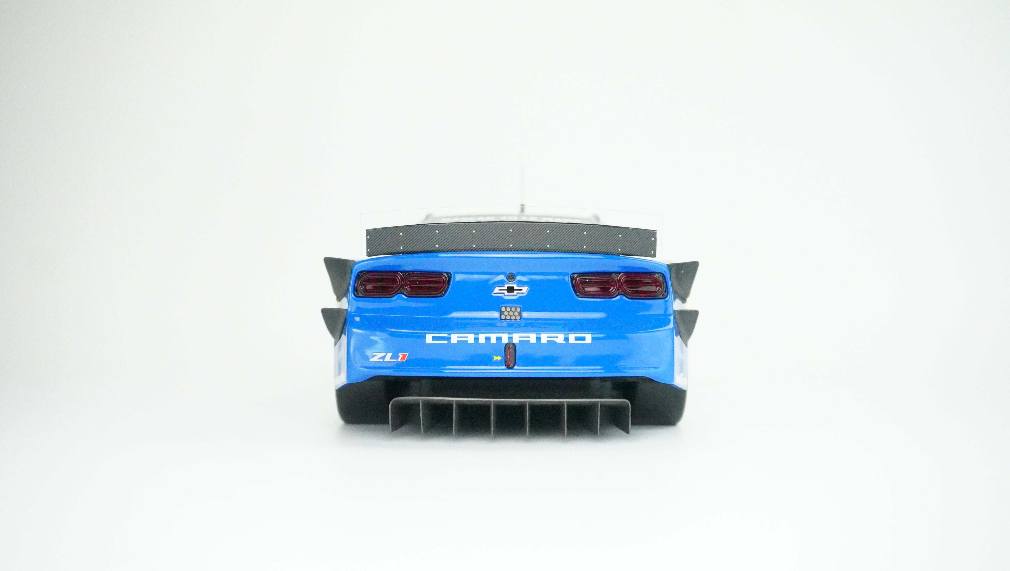 Chevrolet Camaro ZL1 No. 24 NASCAR 1:18