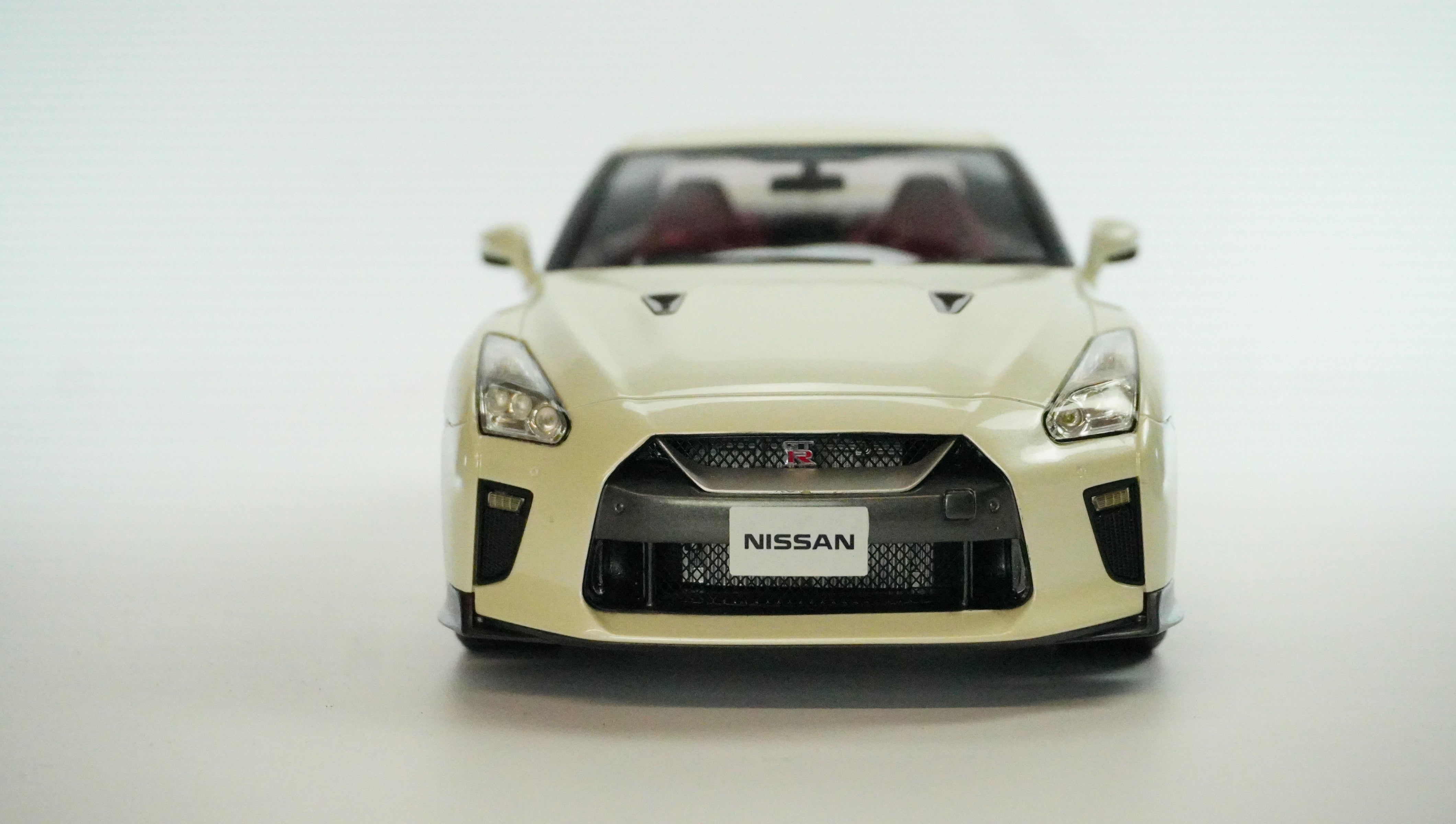 Nissan GT-3 (R35) Limited 2017 1:18