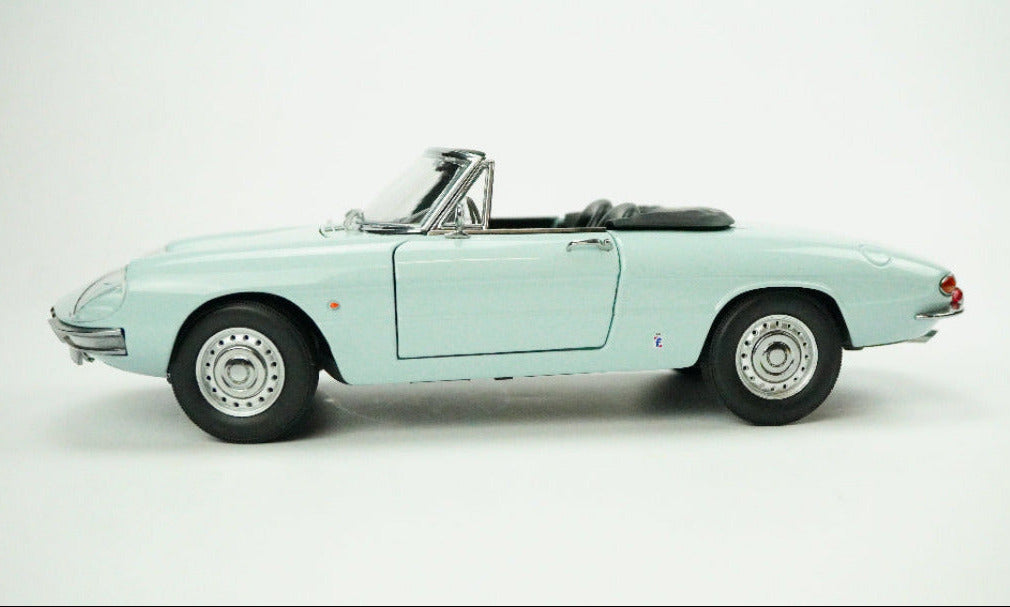 Alfa Romeo 1966 1:18 New 