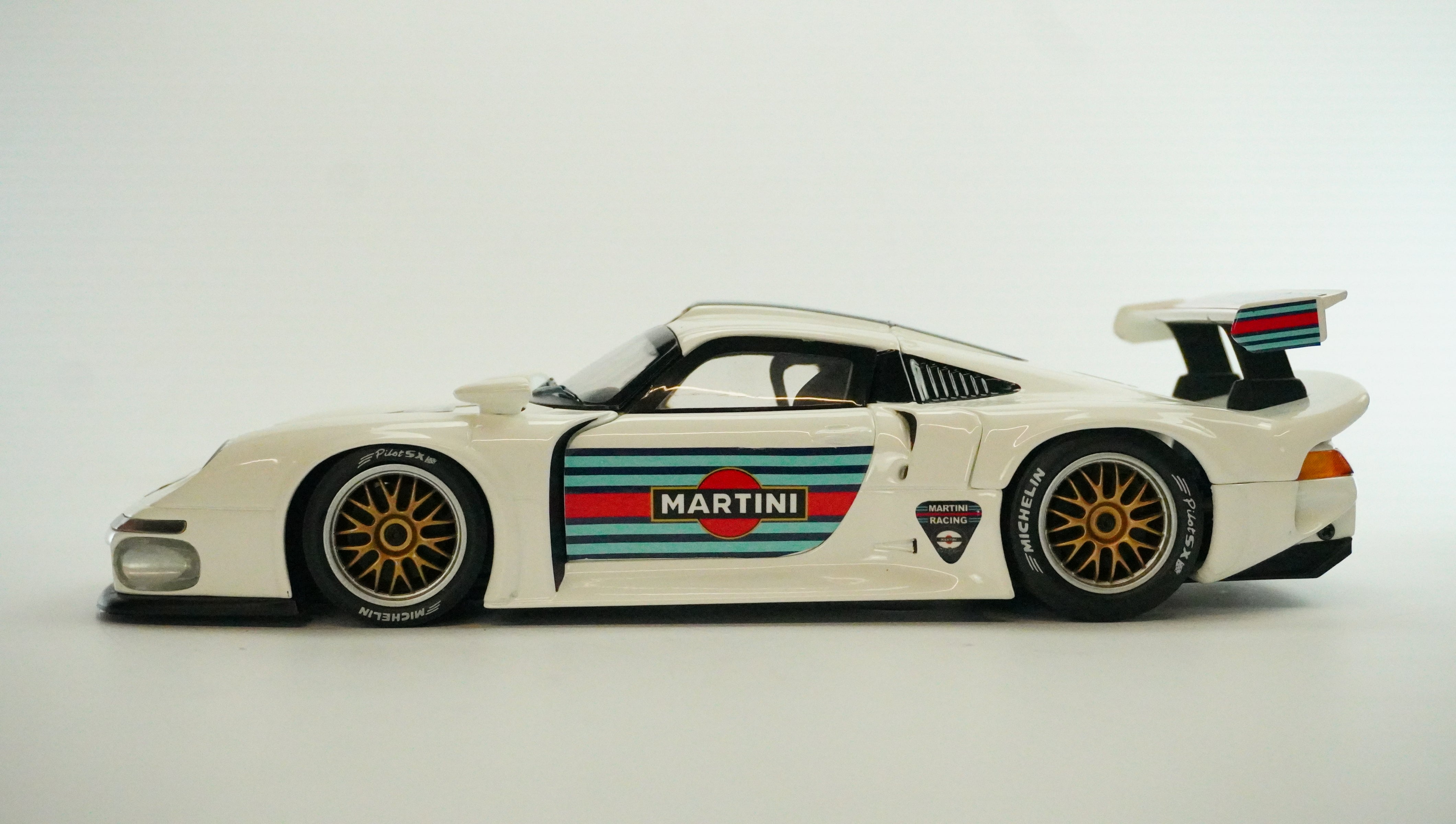 Porsche 911 GT1 Martini Racing Rarity 1:18