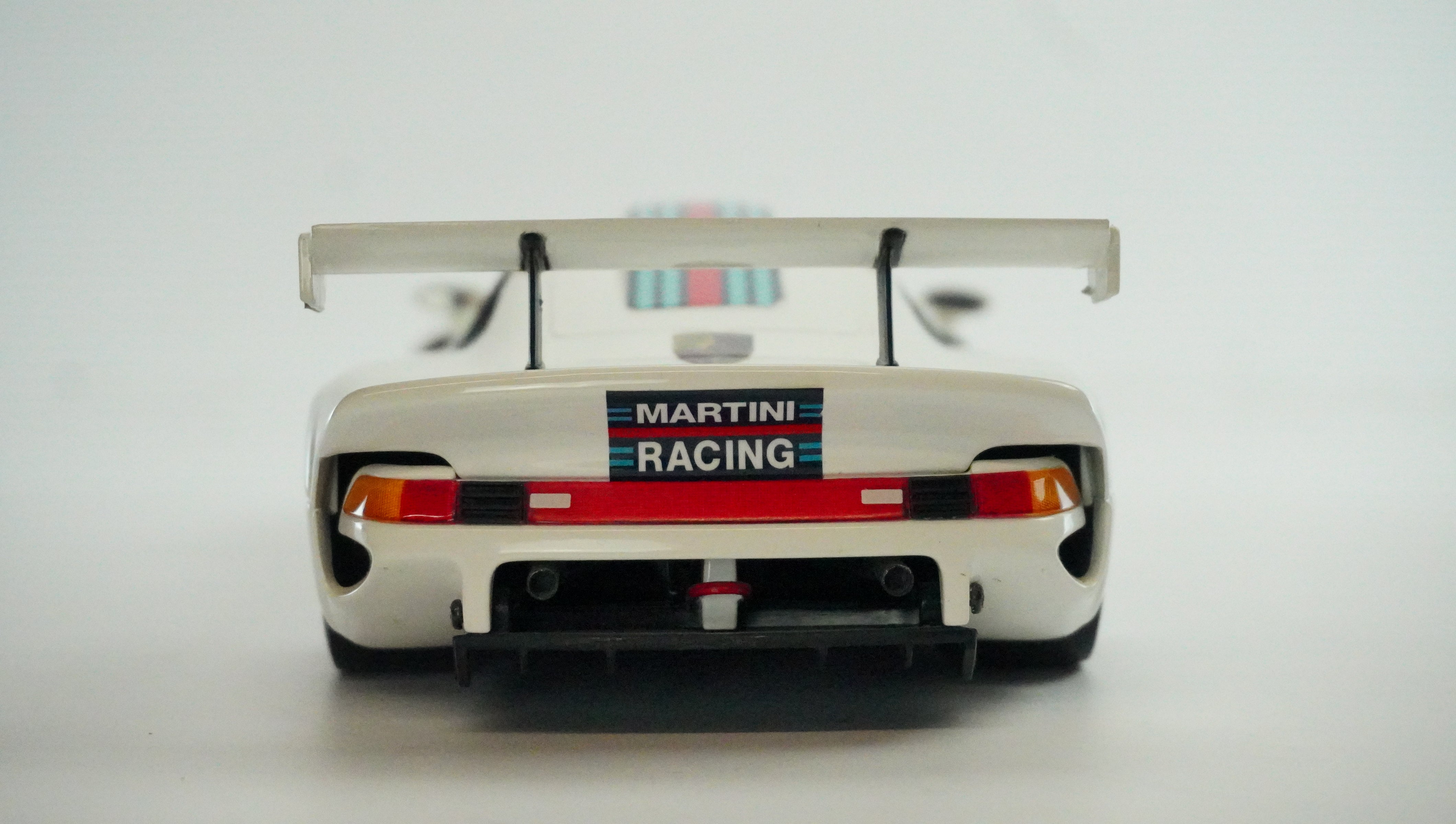 Porsche 911 GT1 Martini Racing Rarity 1:18