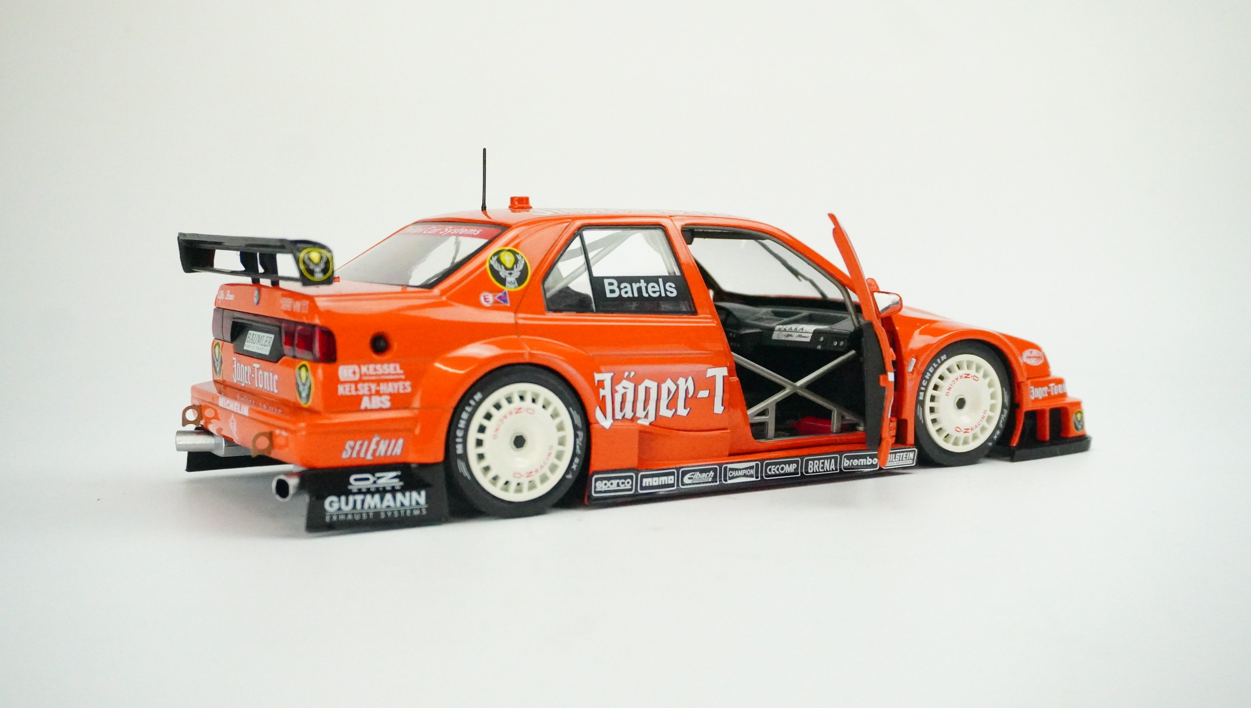 Alfa Romeo 155 V6 Jäger-Tonic Rally Nr.19 1:18