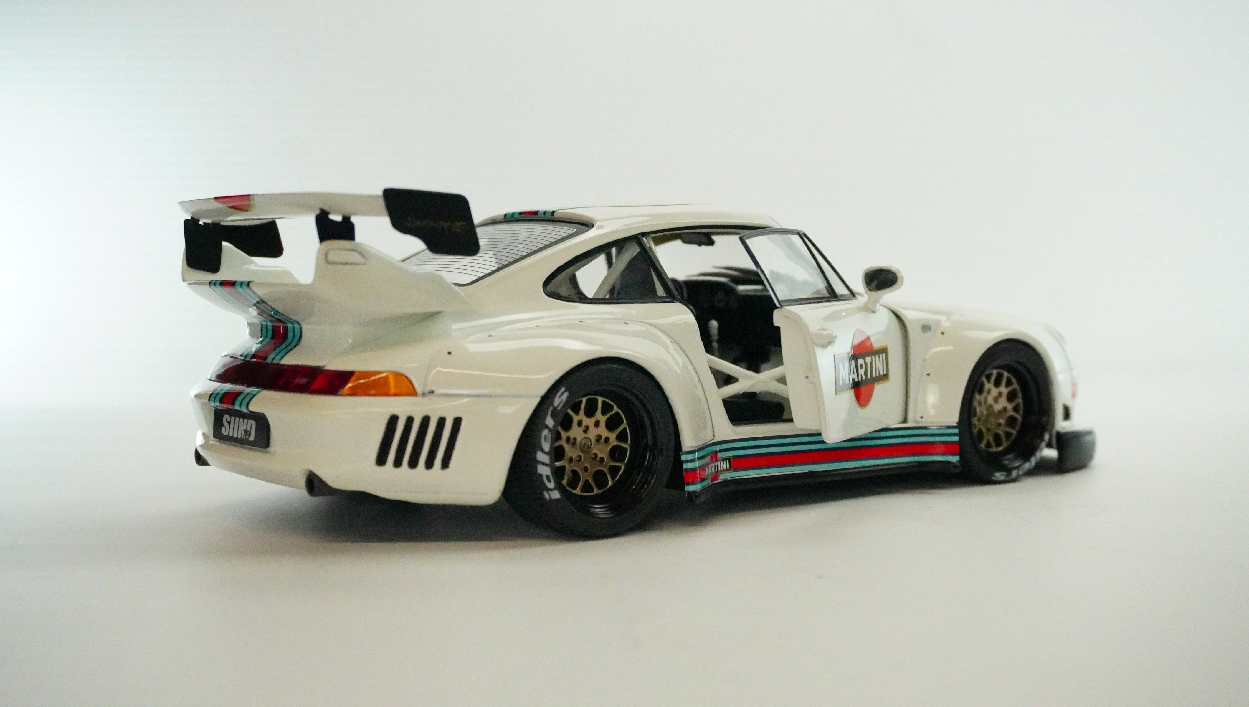 Porsche 911 (993) RWB Martini Racing No. 3 Rarity 1:18