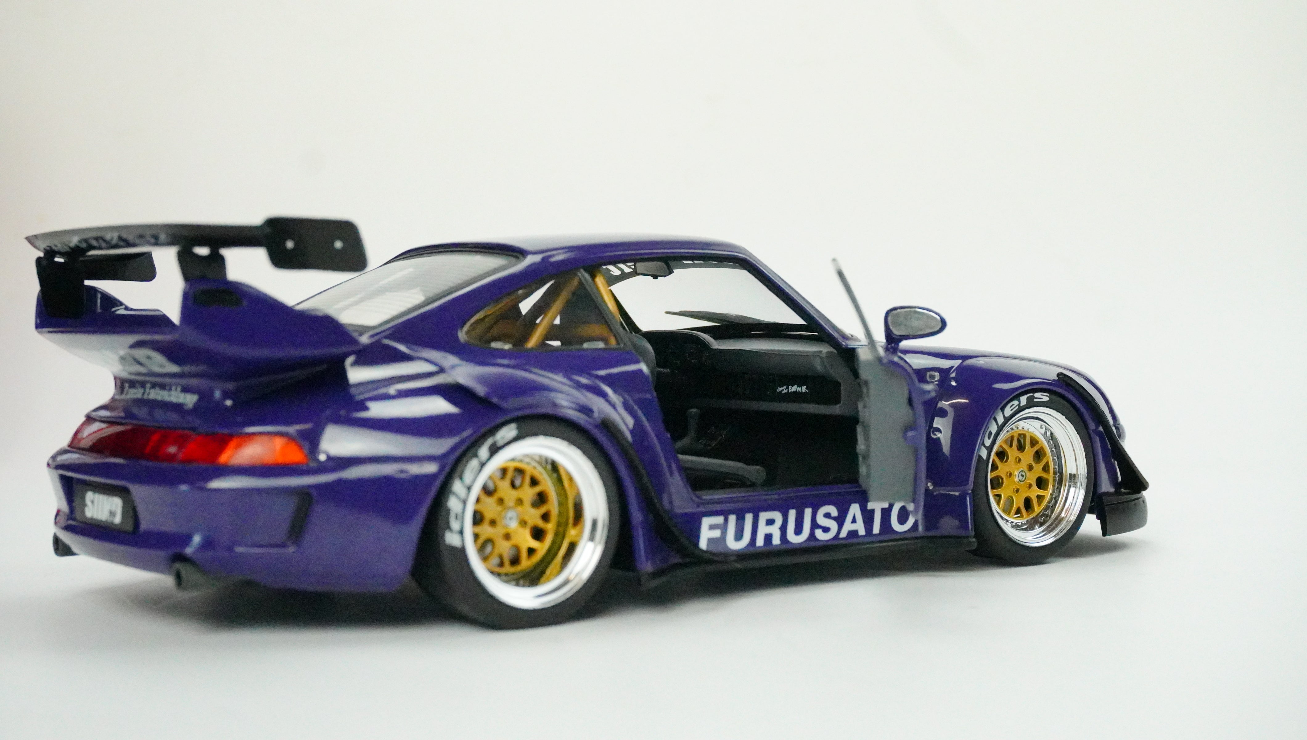Porsche 911 (993) RWB "Furusato" mit Signatur Limited 1:18