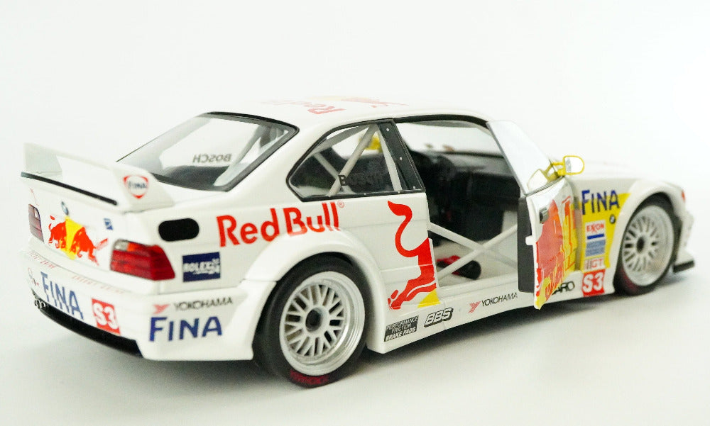 BMW  1:18 weiss Racing RedBull
