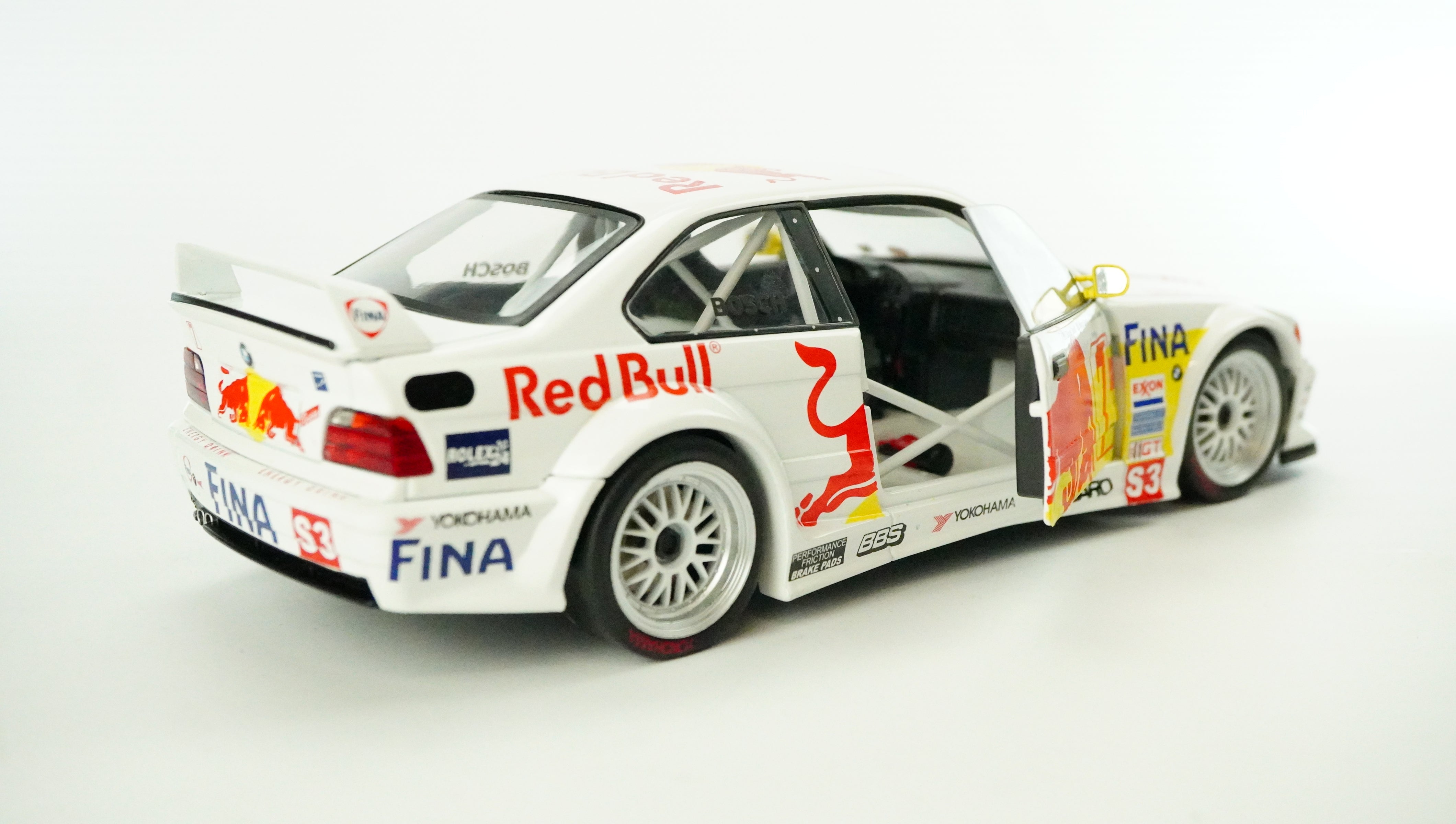 BMW M3 GTR (E36) Racing Nr.7 Red Bull 1997 1:18
