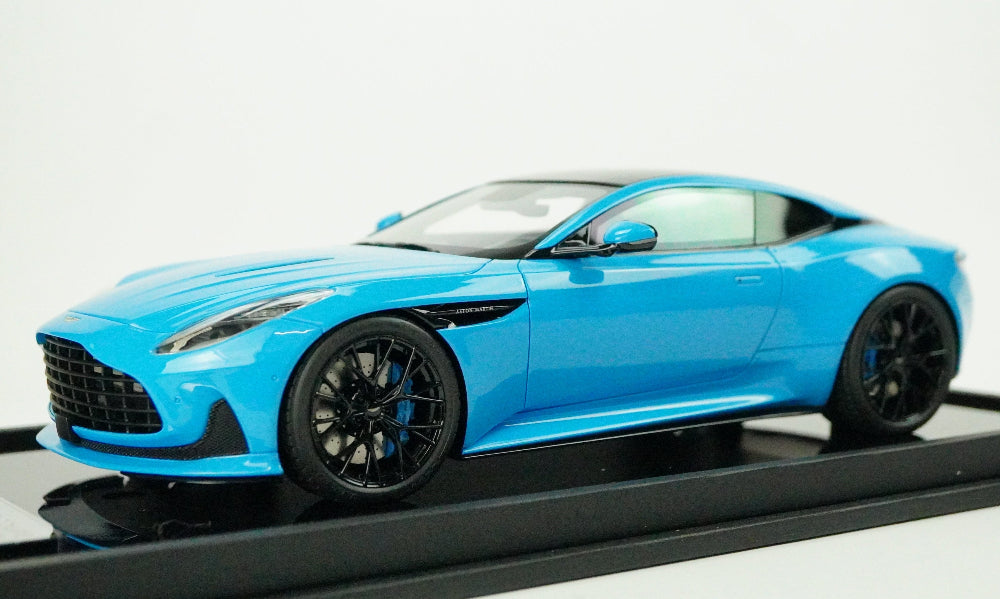 Aston Martin DB12 V8 Coupé 