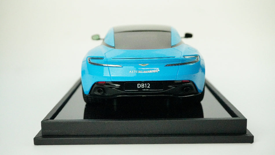  DB12 V8 Coupé Limited 1:18