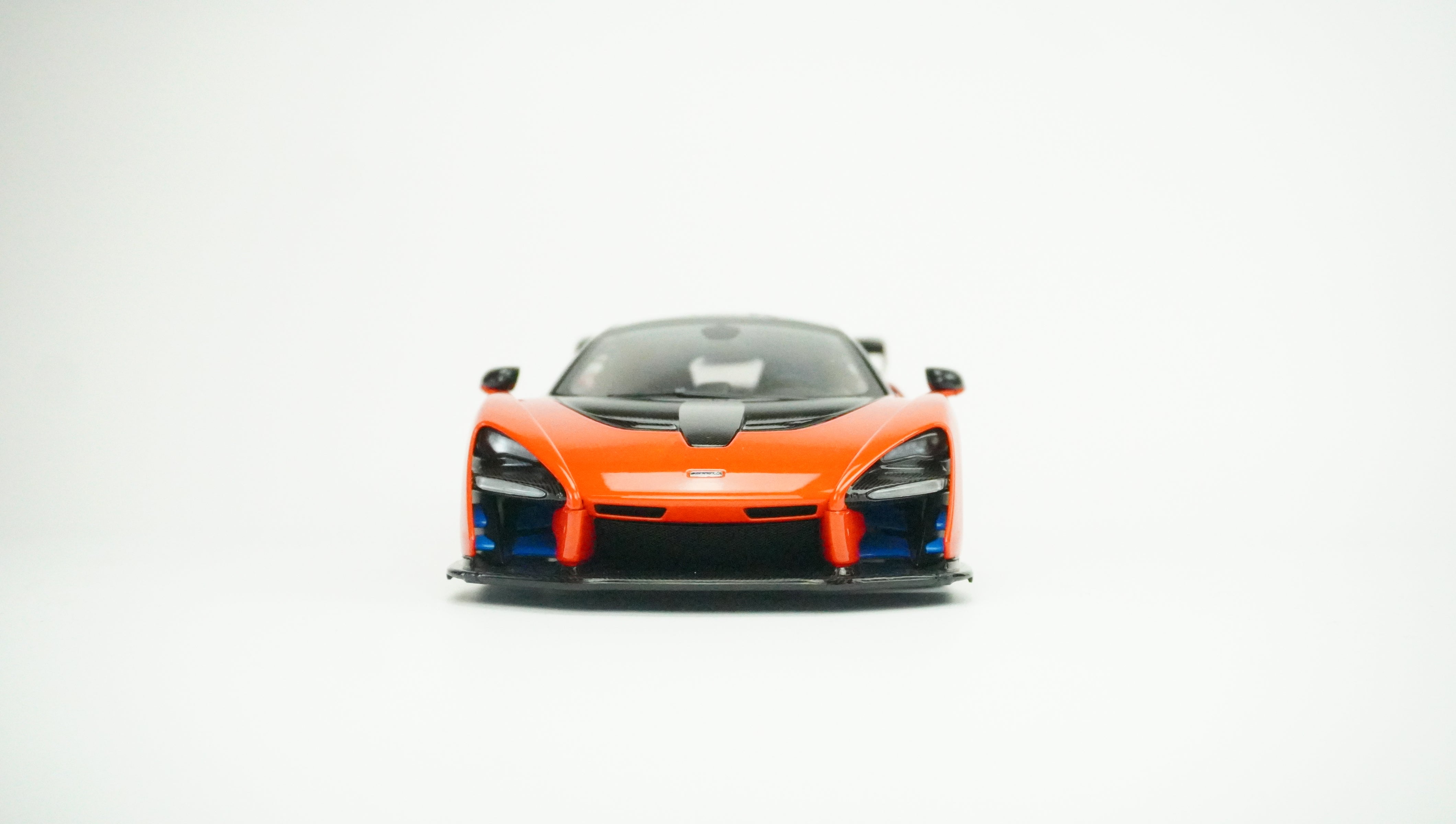 McLaren Senna 2018 Trophy Mira 2018 1:18