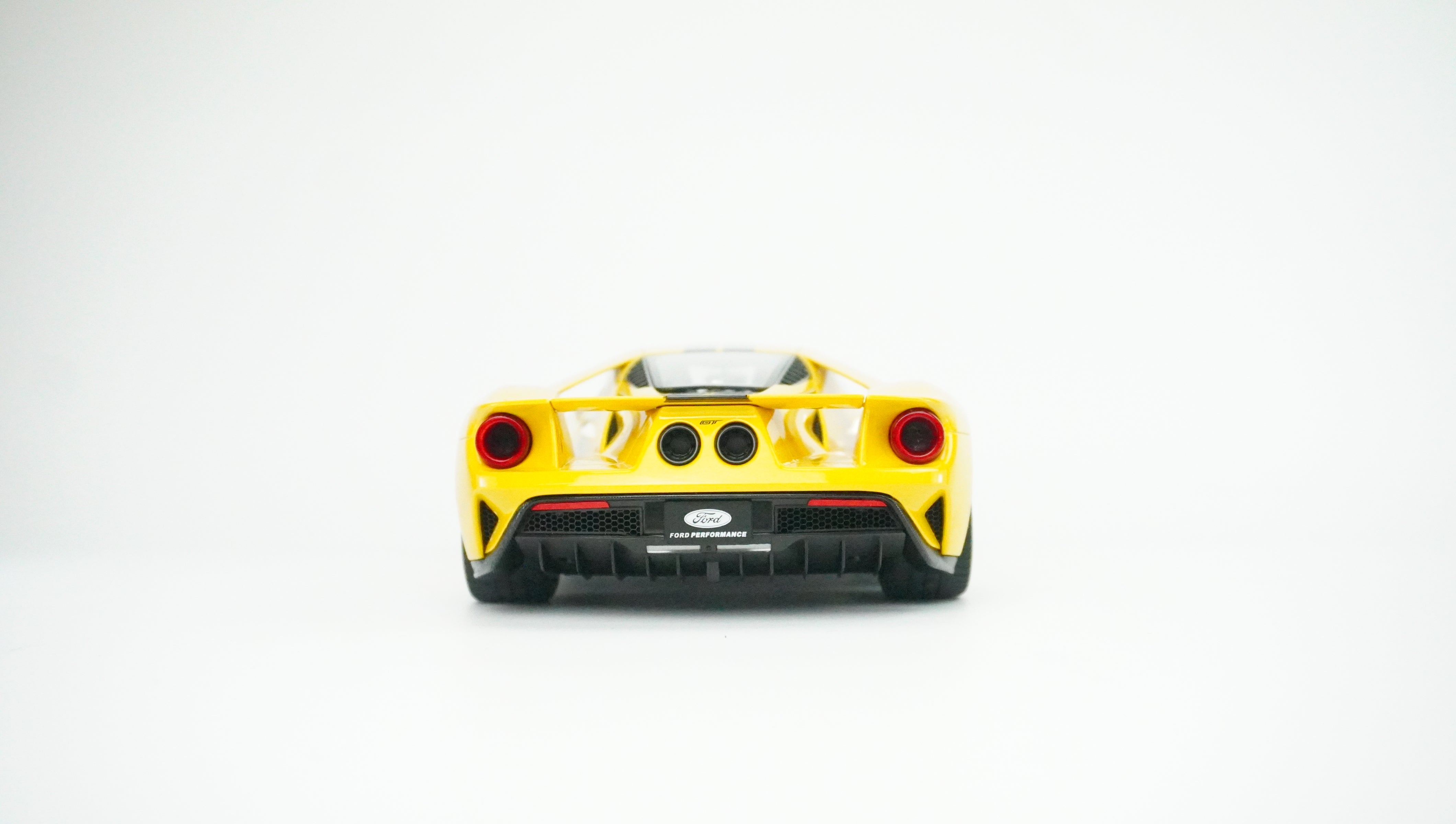 Ford GT 2017 1:18