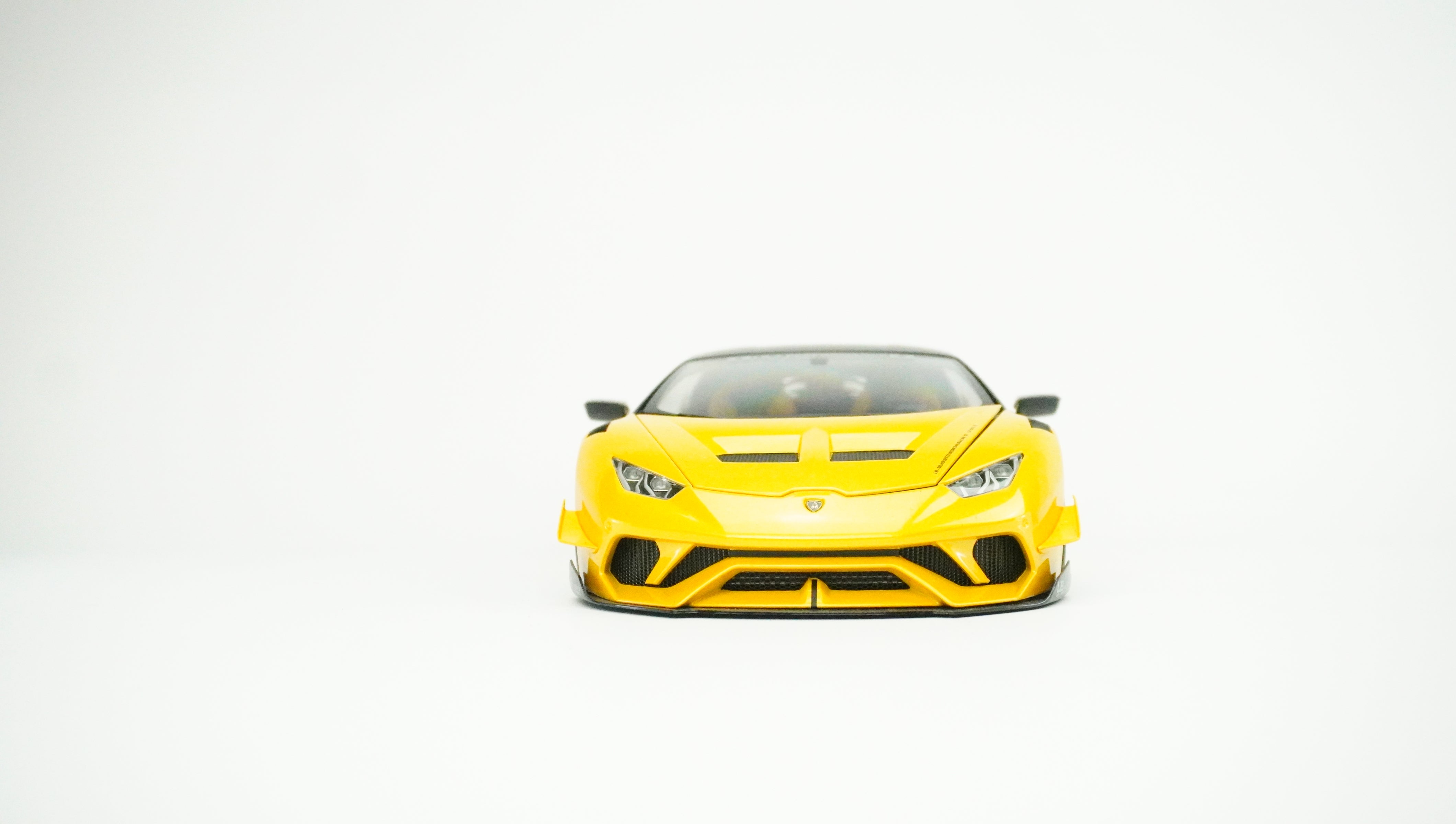 Lamborghini Huracán LBW 1:18