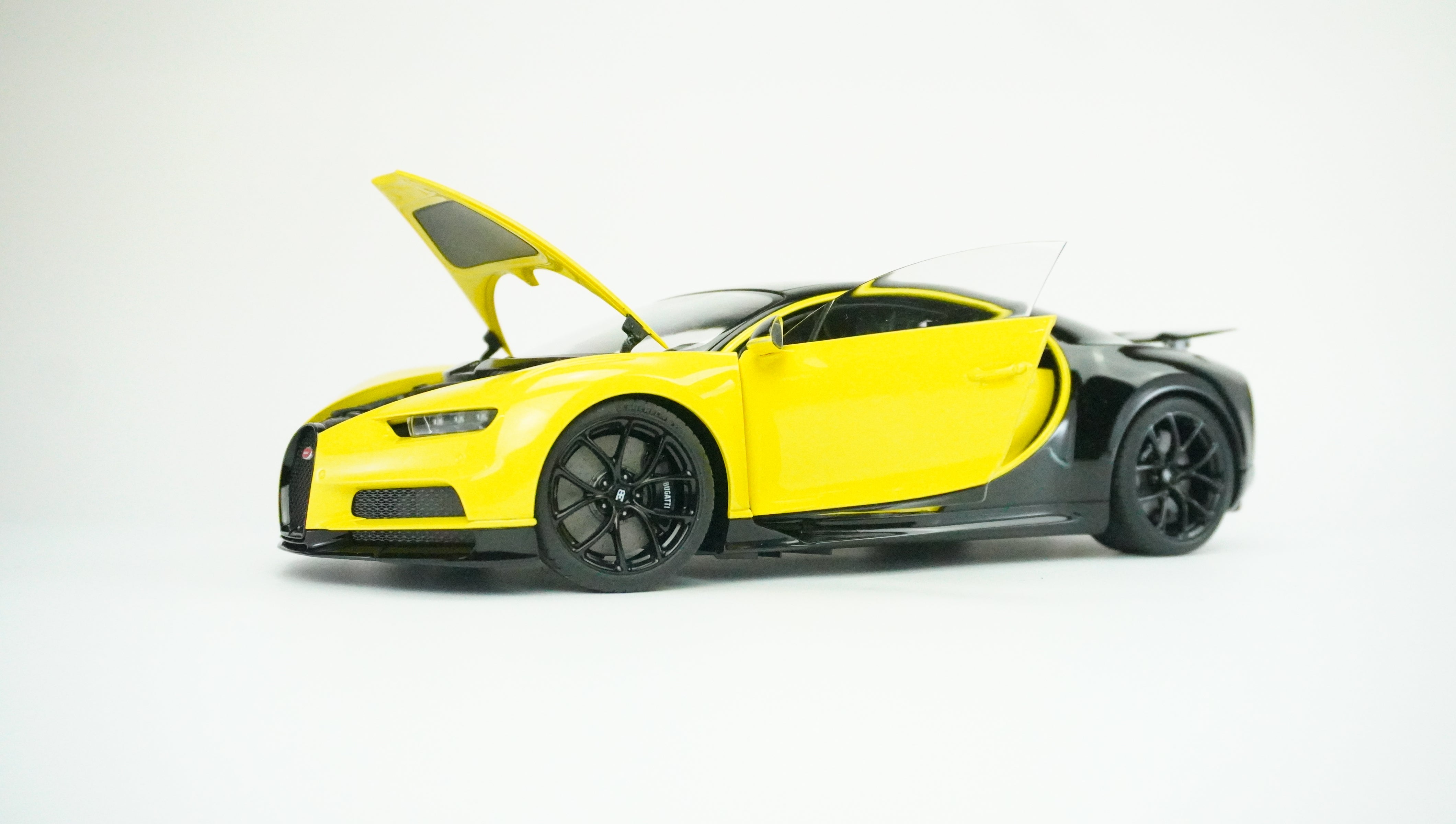 Bugatti Chiron 2017 1:18