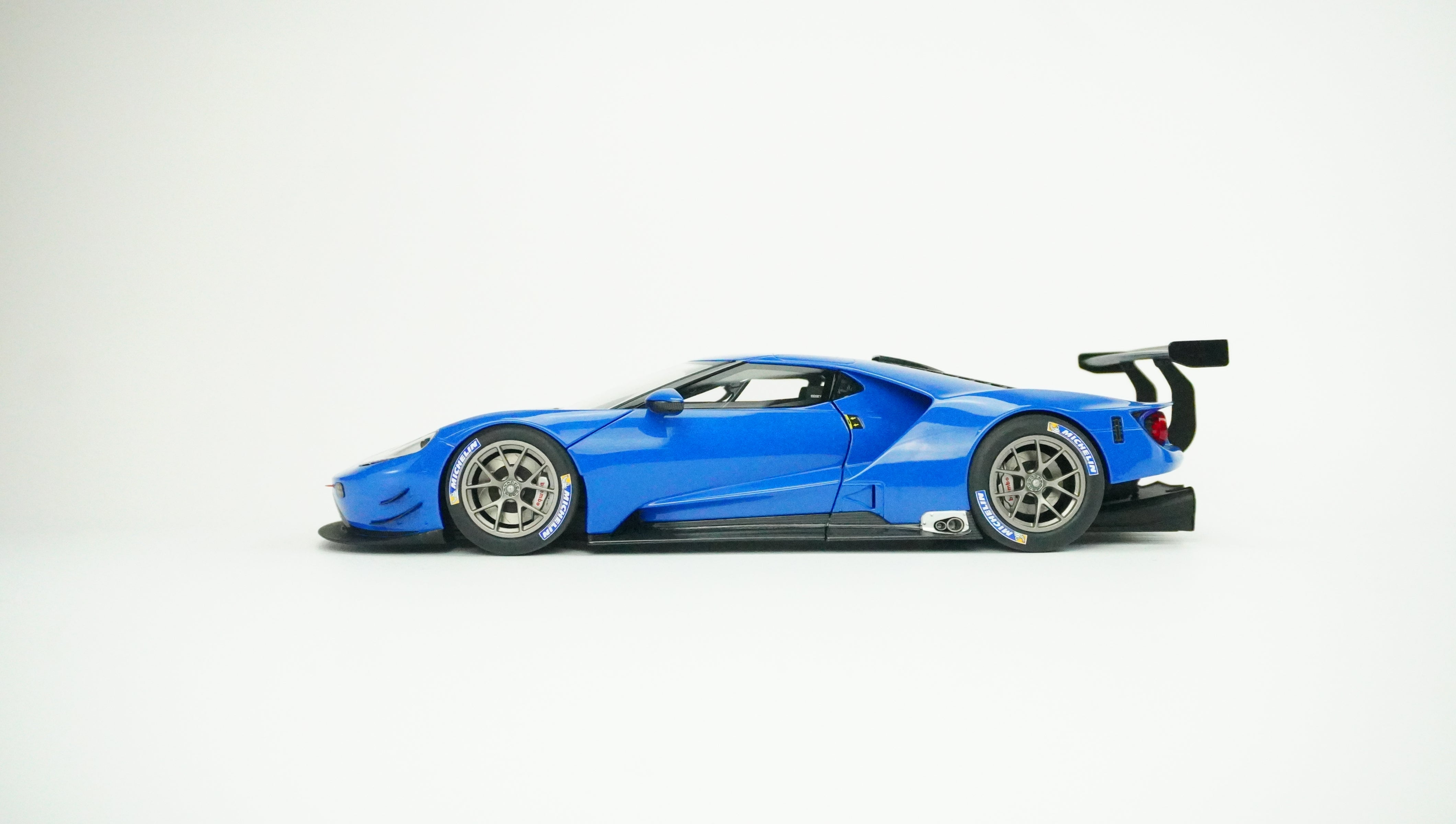Ford GT LM Plain Body 2018 1:18