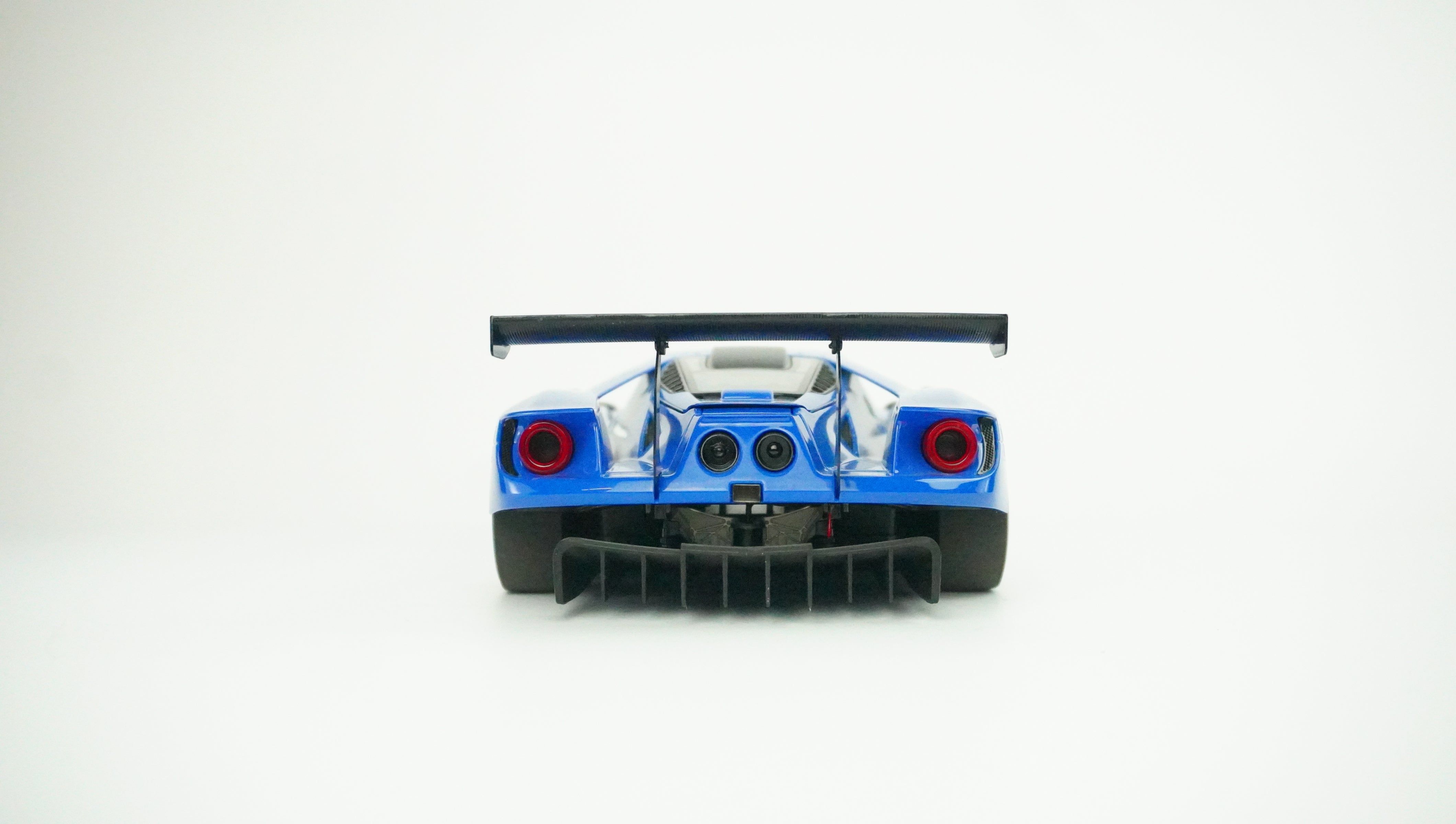 Ford GT LM Plain Body 2018 1:18