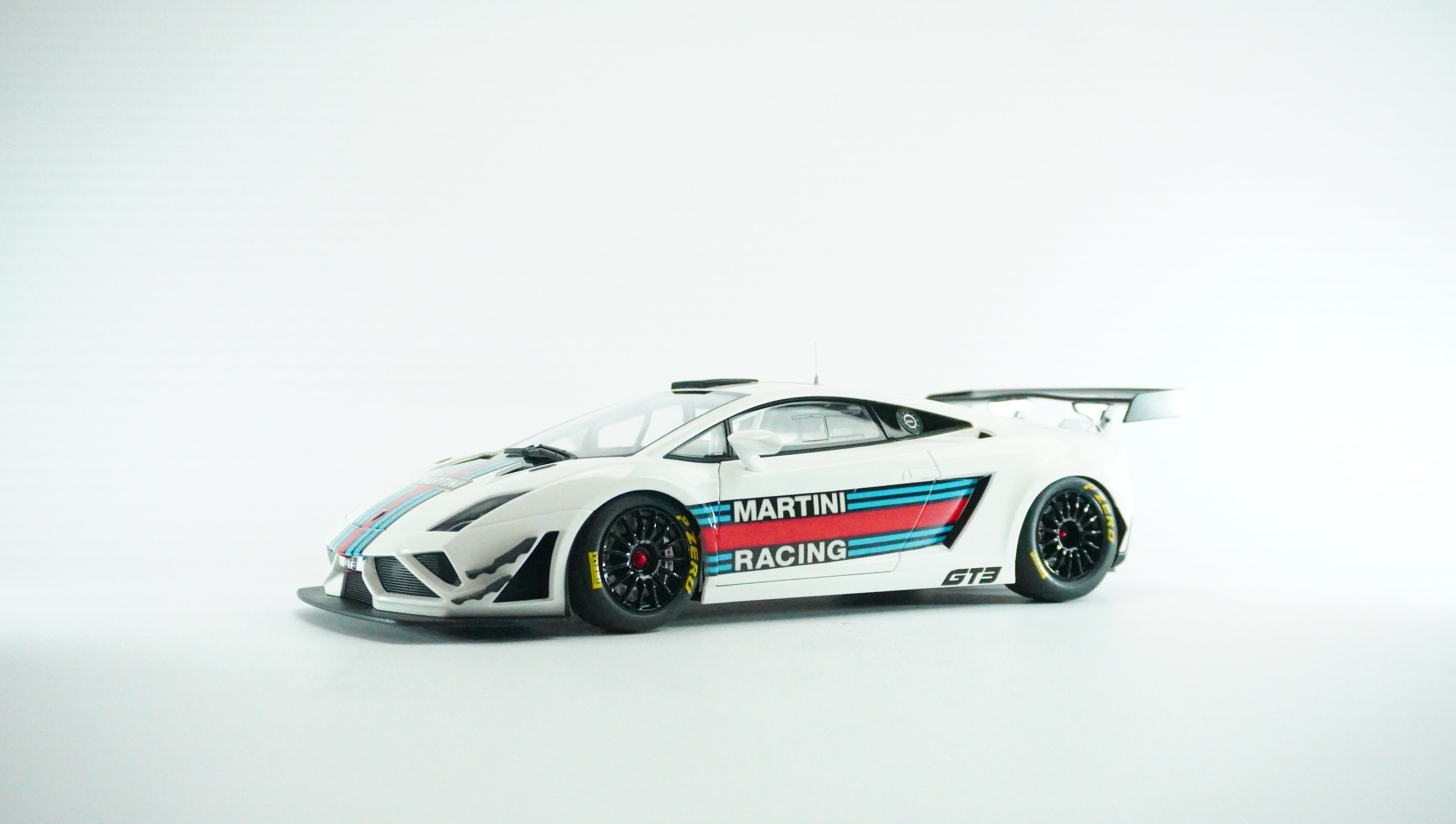 Lamborghini Gallardo GT3 FL2 Martini 2013 1:18