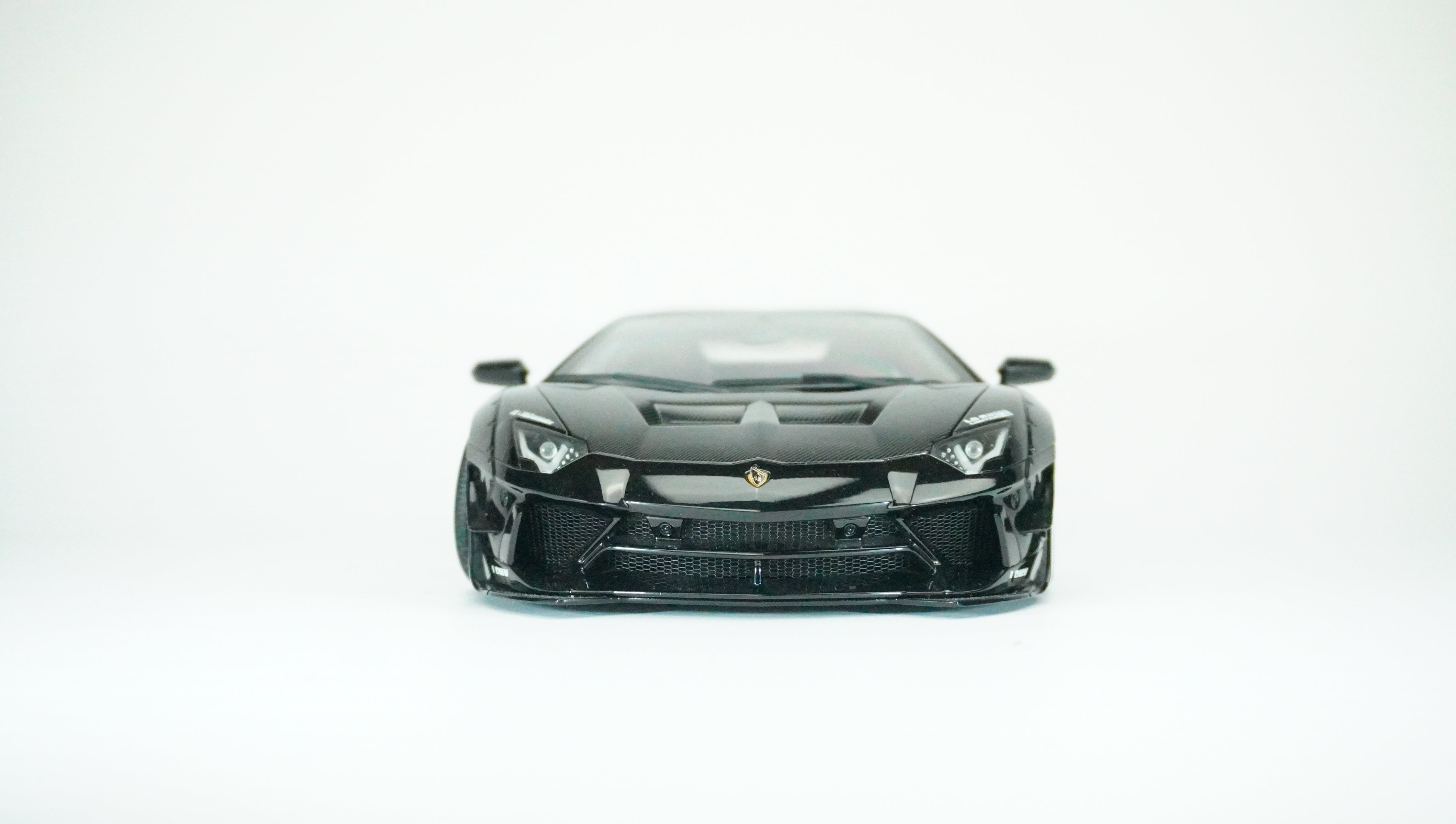 Lamborghini Aventador LB-Works 1:18
