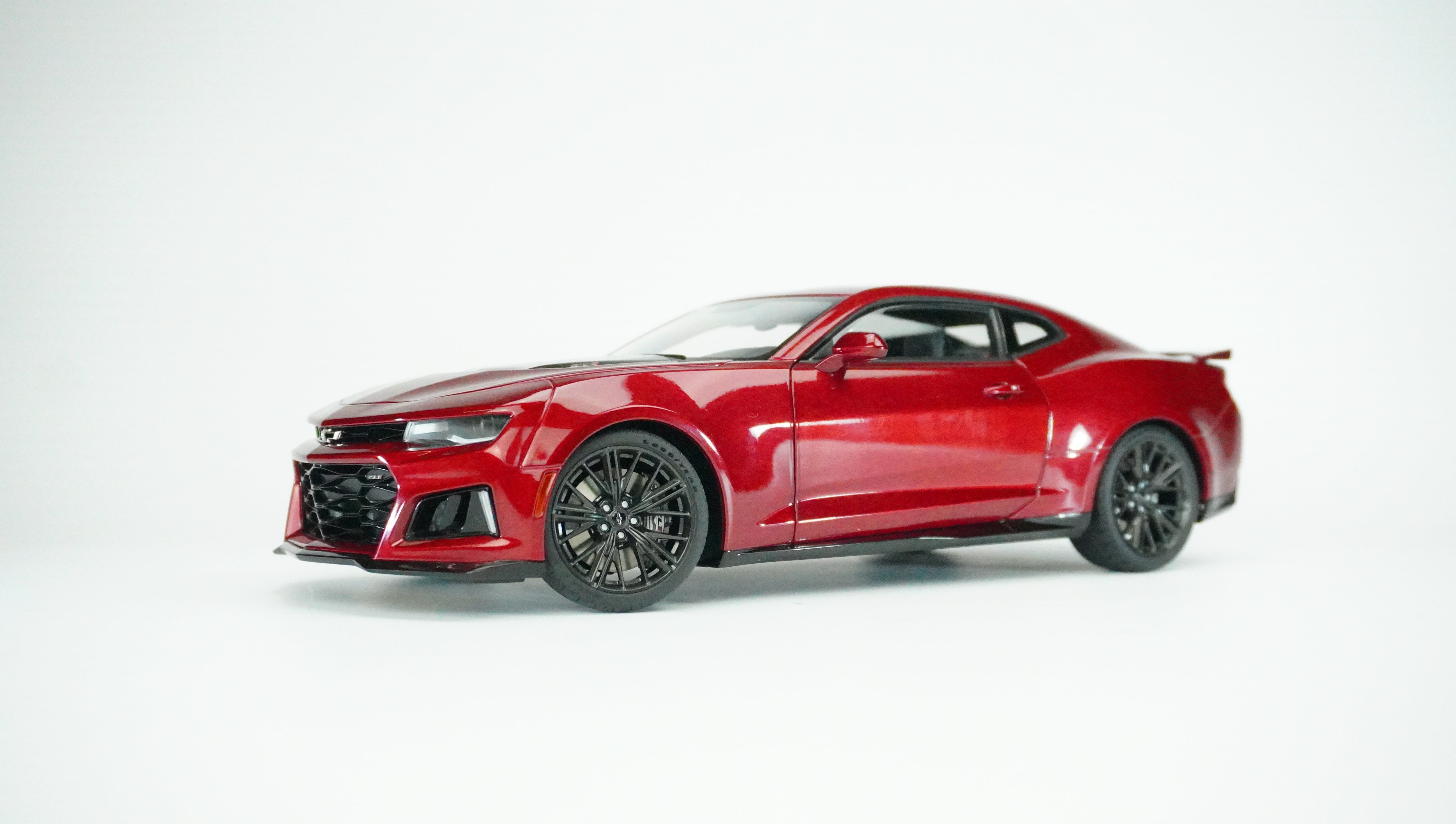Chevrolet Camaro ZL1 2017 1:18