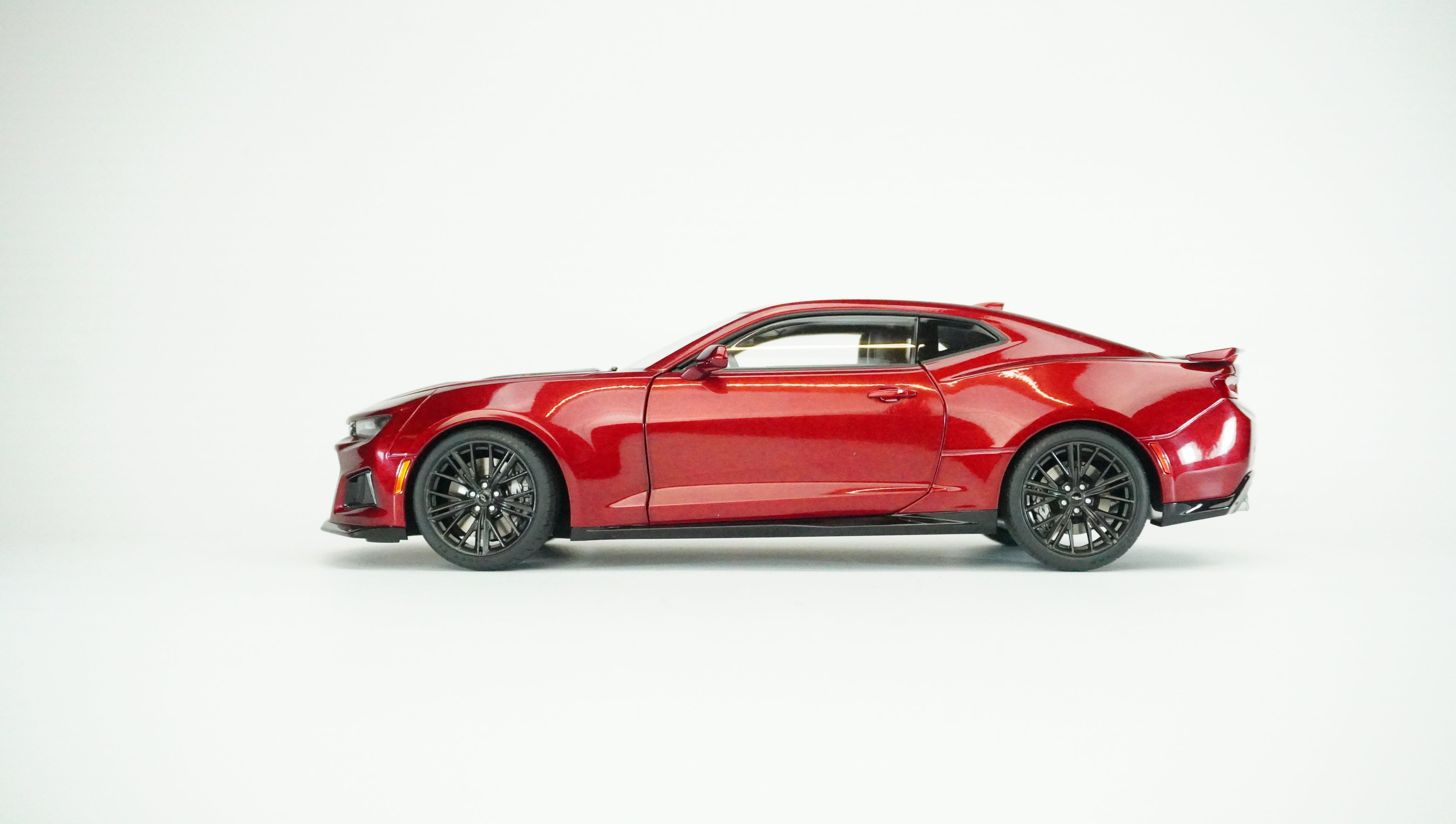 Chevrolet Camaro ZL1 2017 1:18