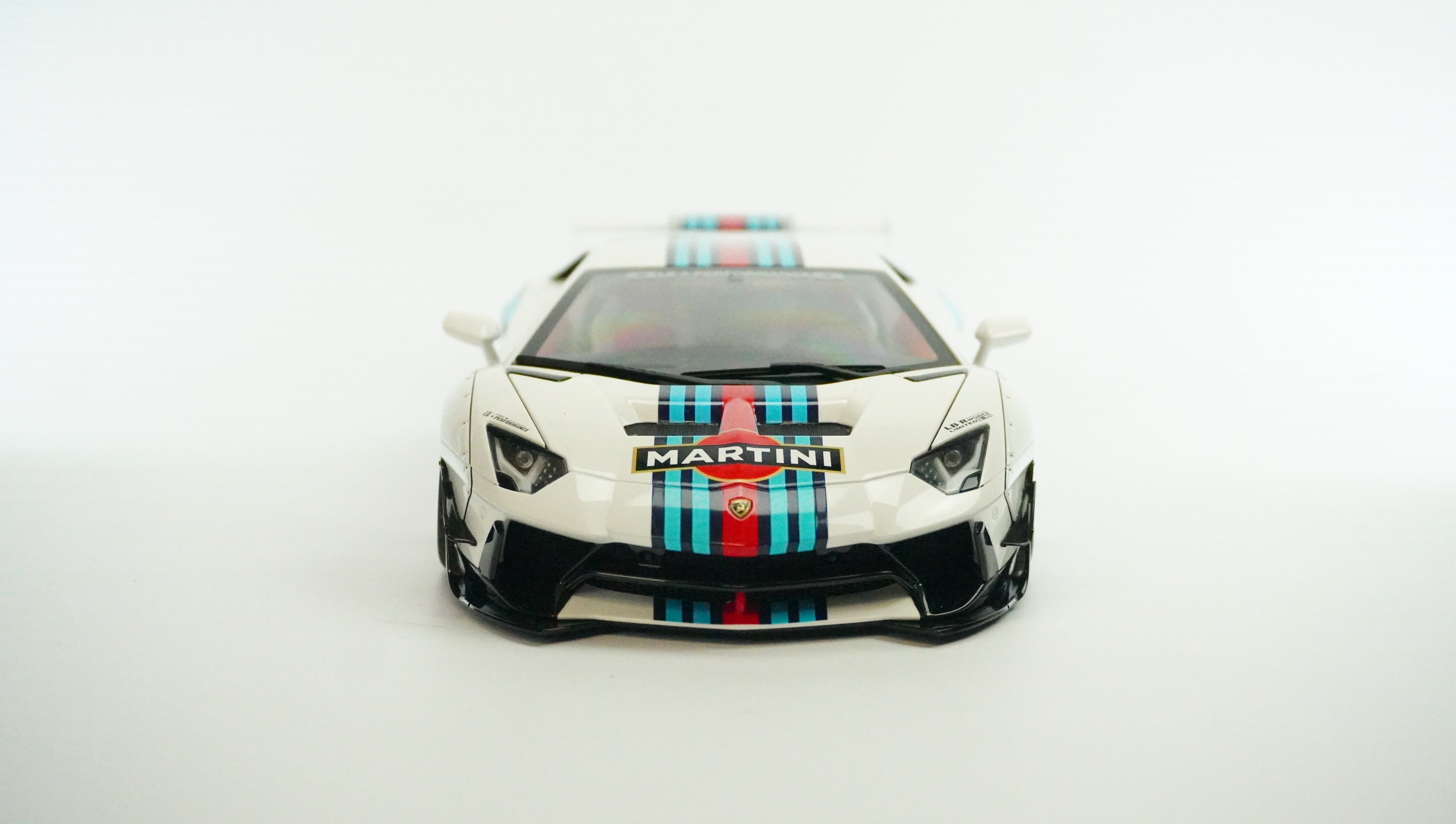 Lamborghini Aventador Liberty Martini 1:18