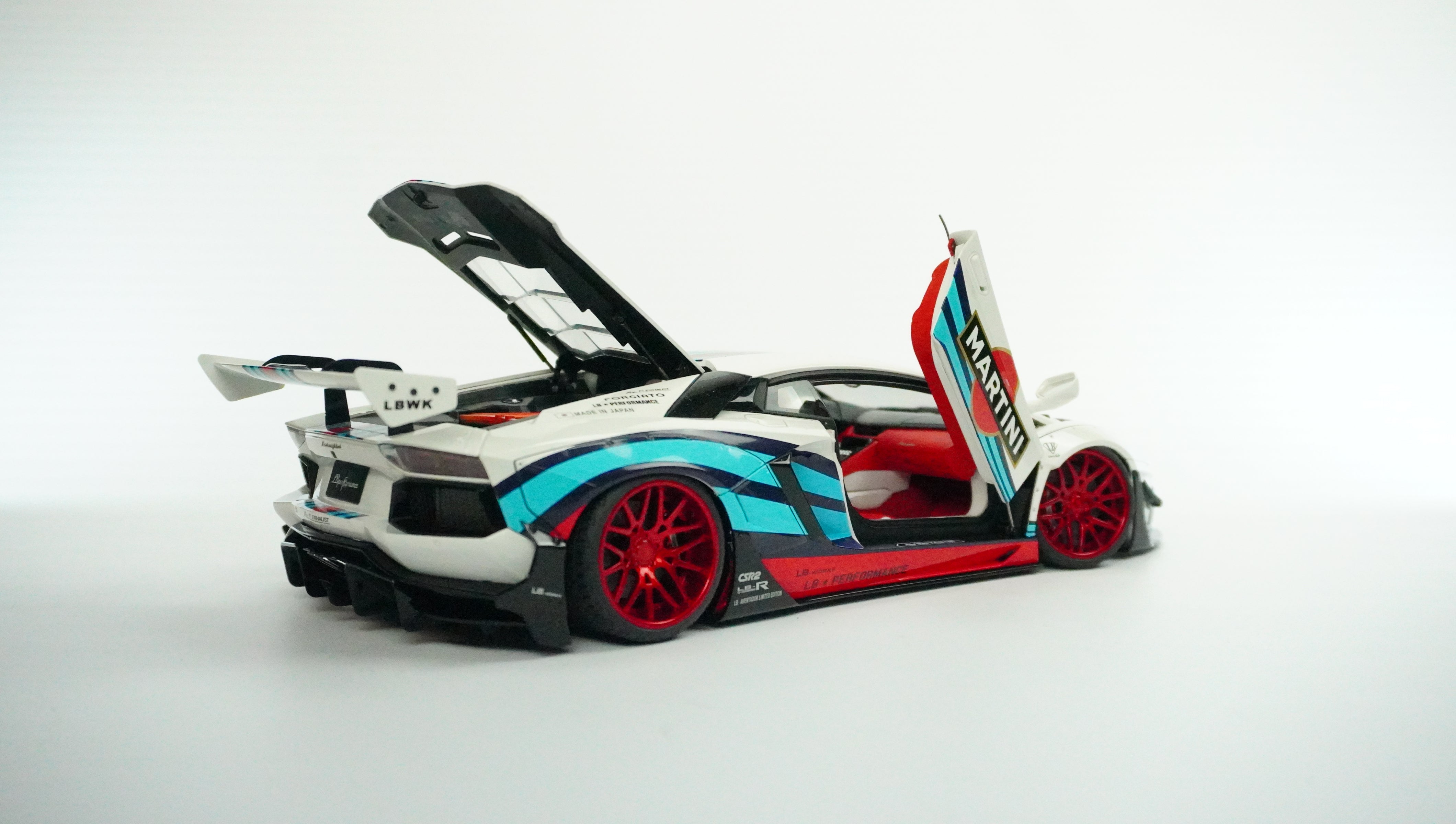 Lamborghini Aventador Liberty Martini 1:18