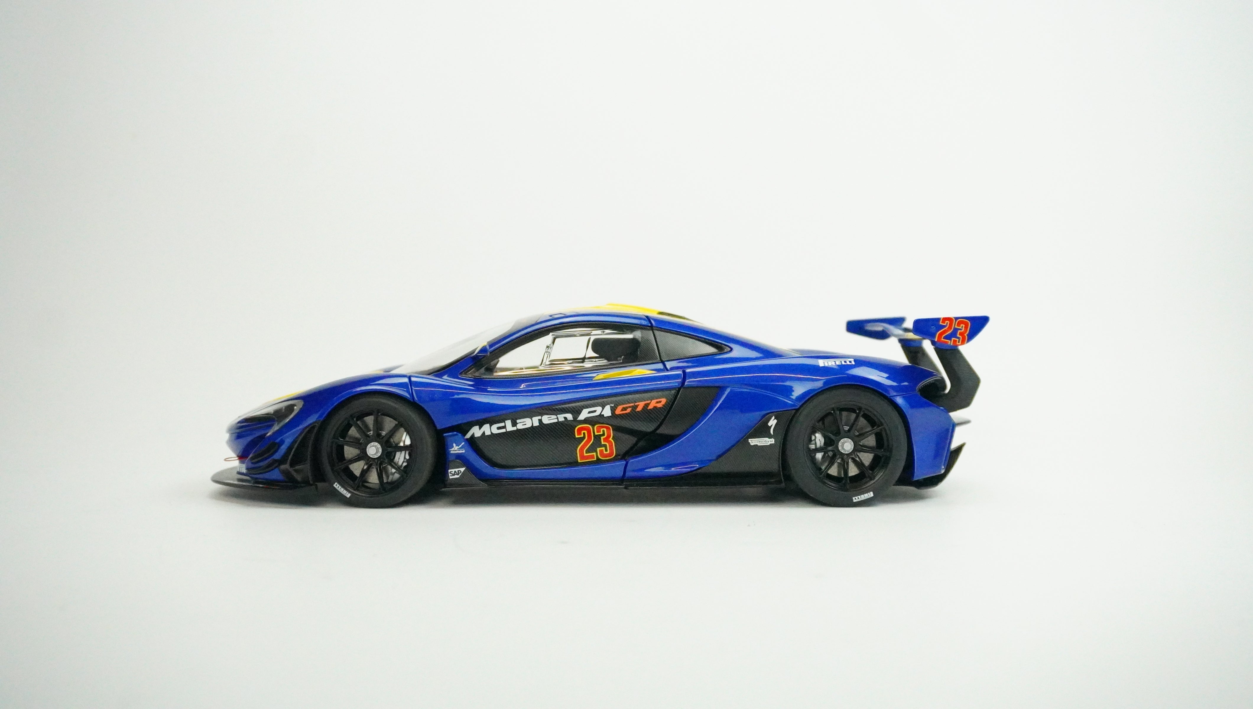 McLaren P1 GTR Racing Nr.23 1:18