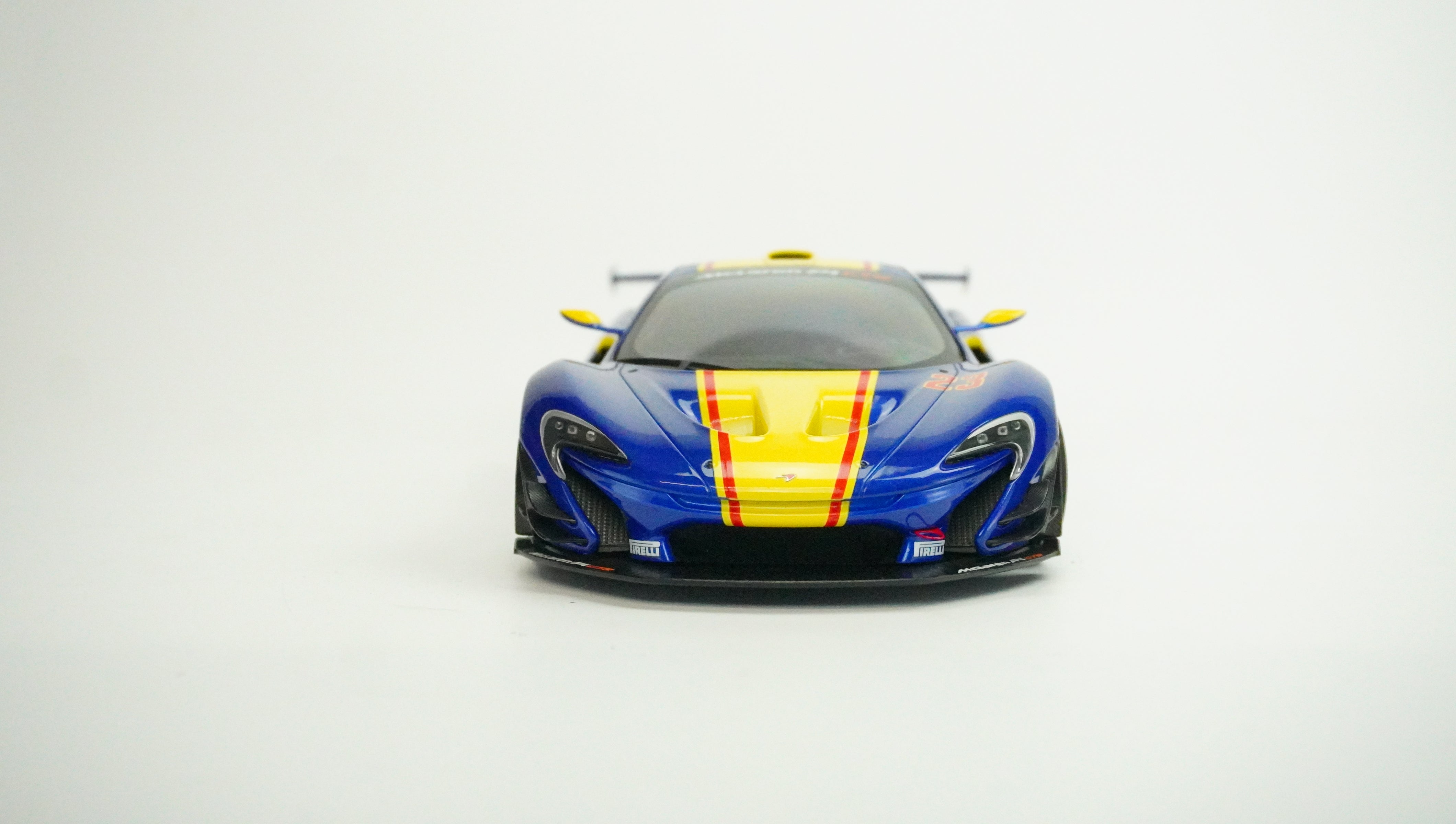 McLaren P1 GTR Racing Nr.23 1:18