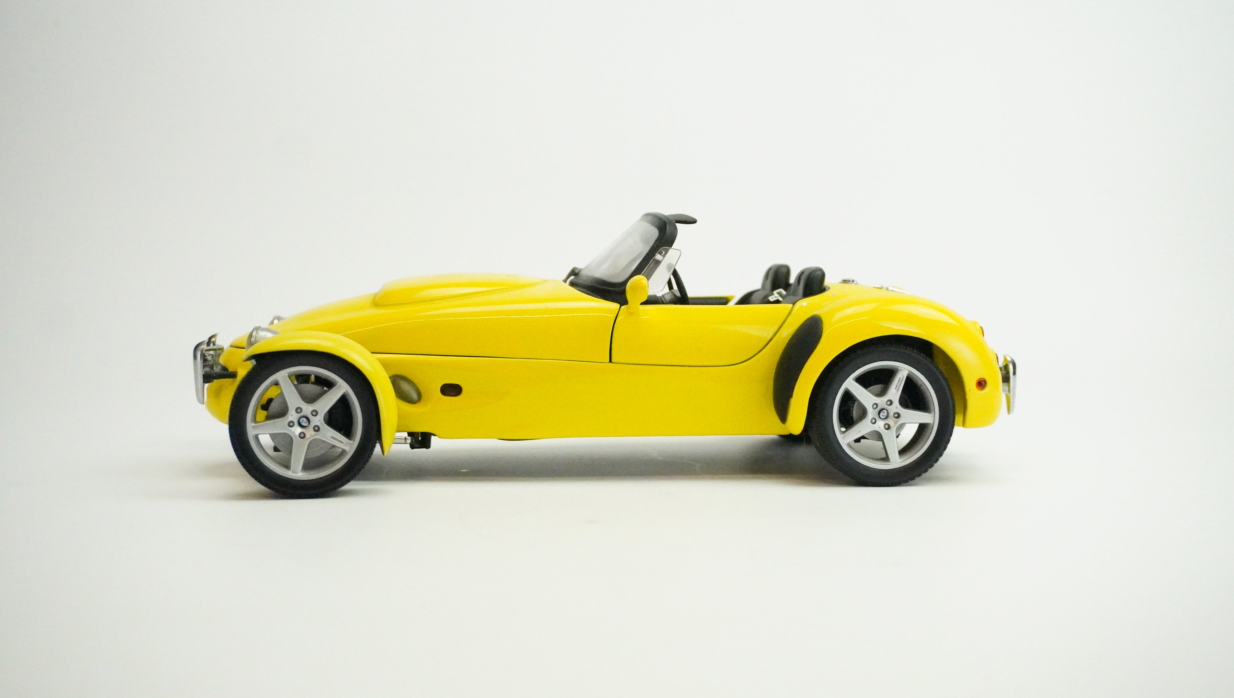 Panoz AIV Roadster 1998 1:18