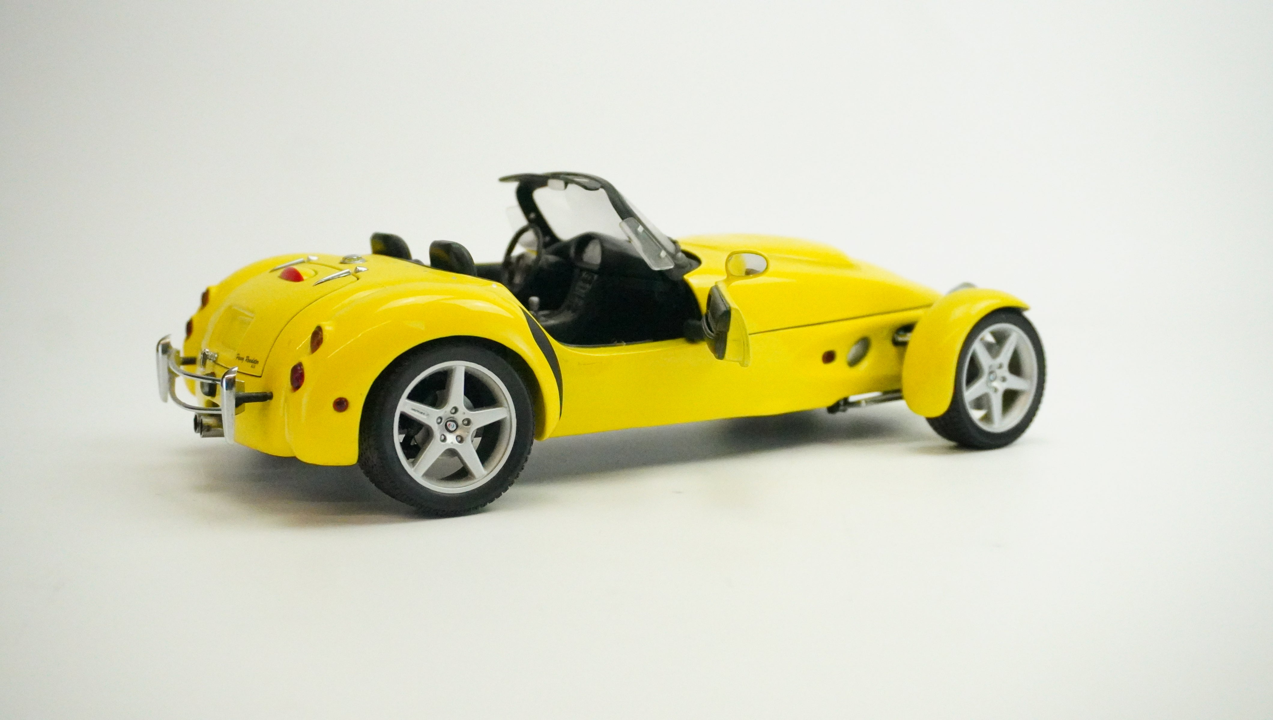Panoz AIV Roadster 1998 1:18