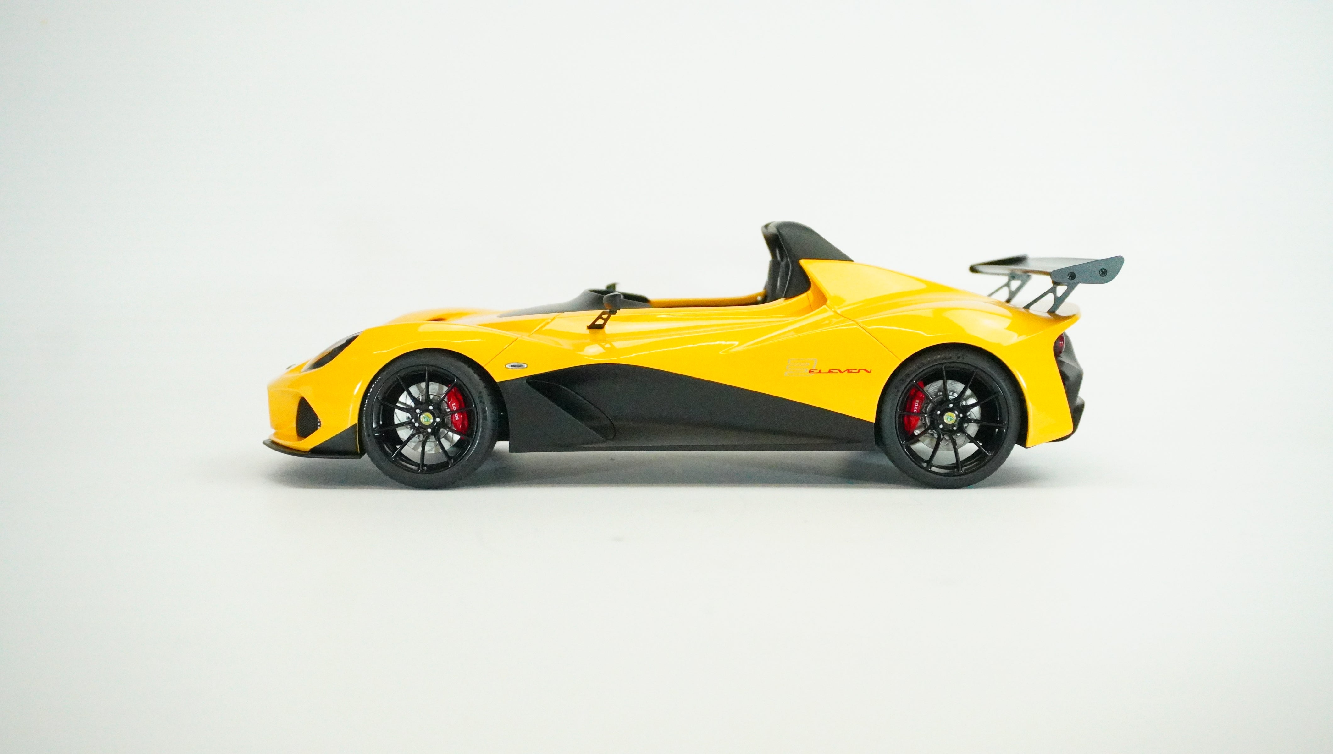 Lotus 3-Eleven 1:18