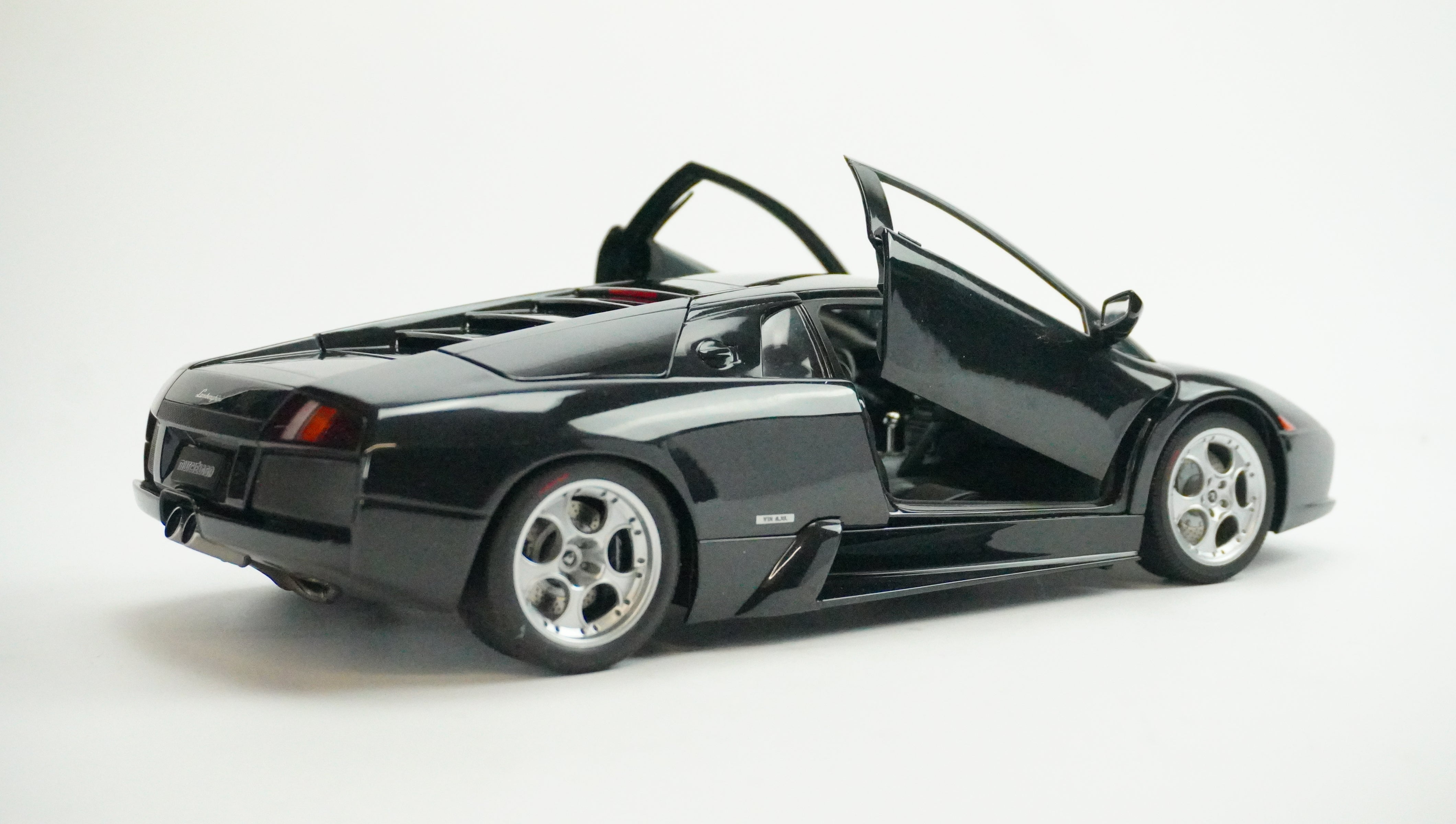 Lamborghini Murcielago 2001 1:18