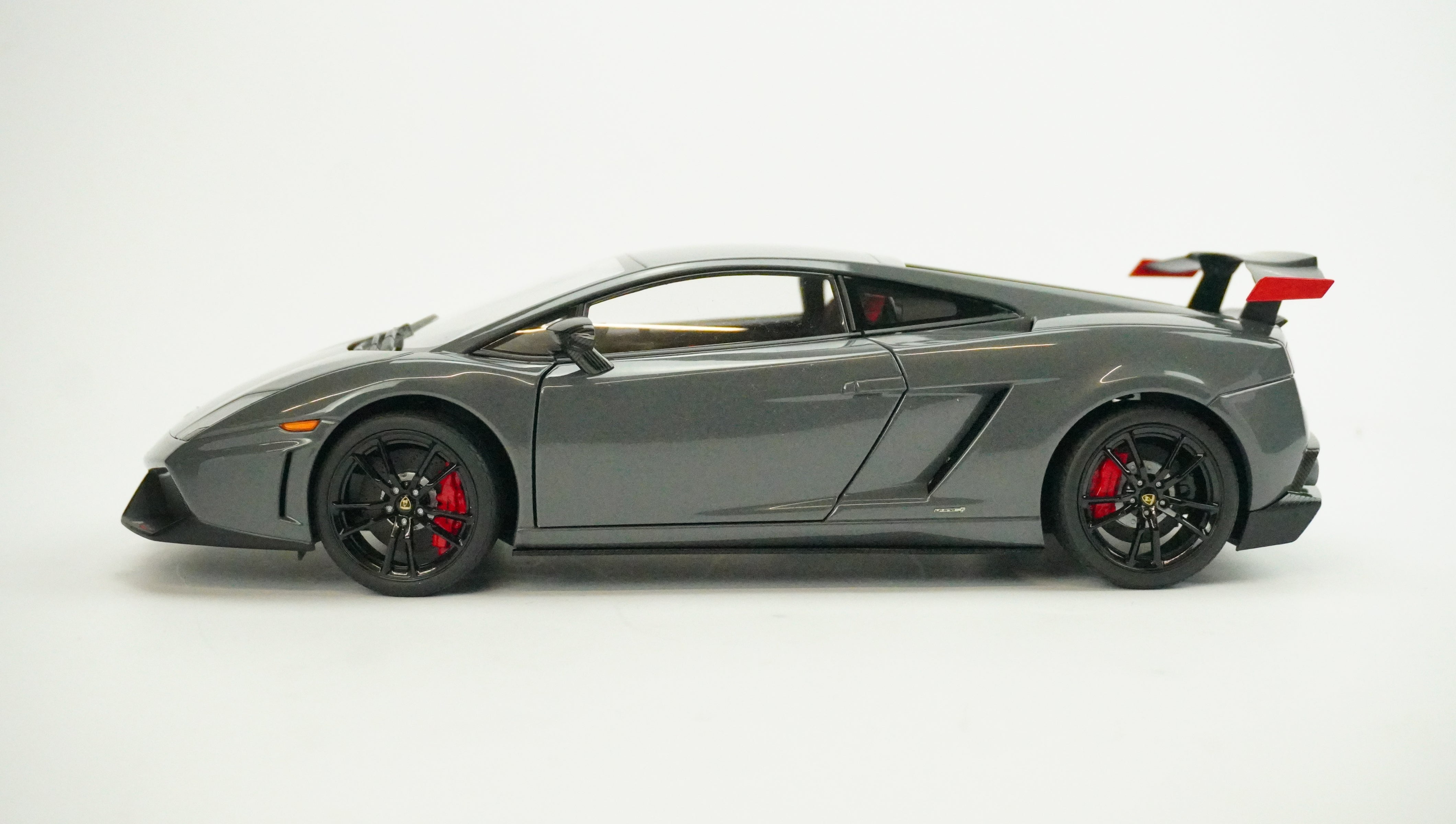 Lamborghini Gallardo LP570 S-Stradale 1:18