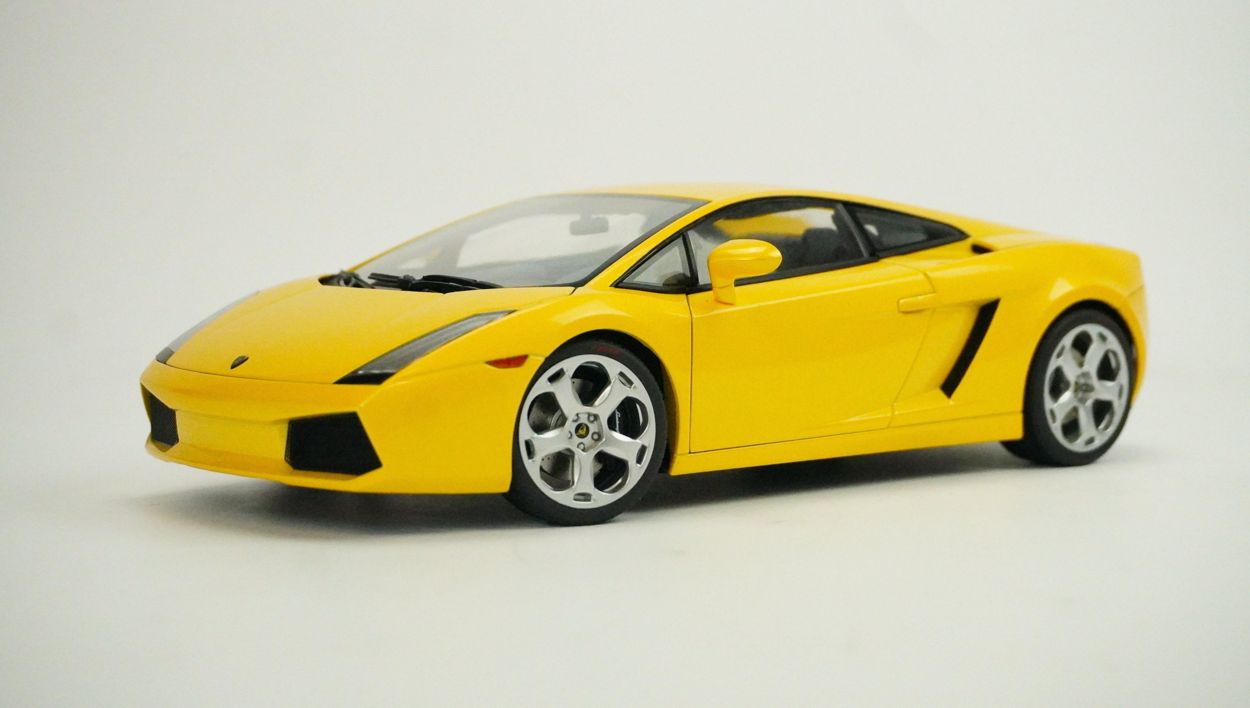 Lamborghini Gallardo 1:18
