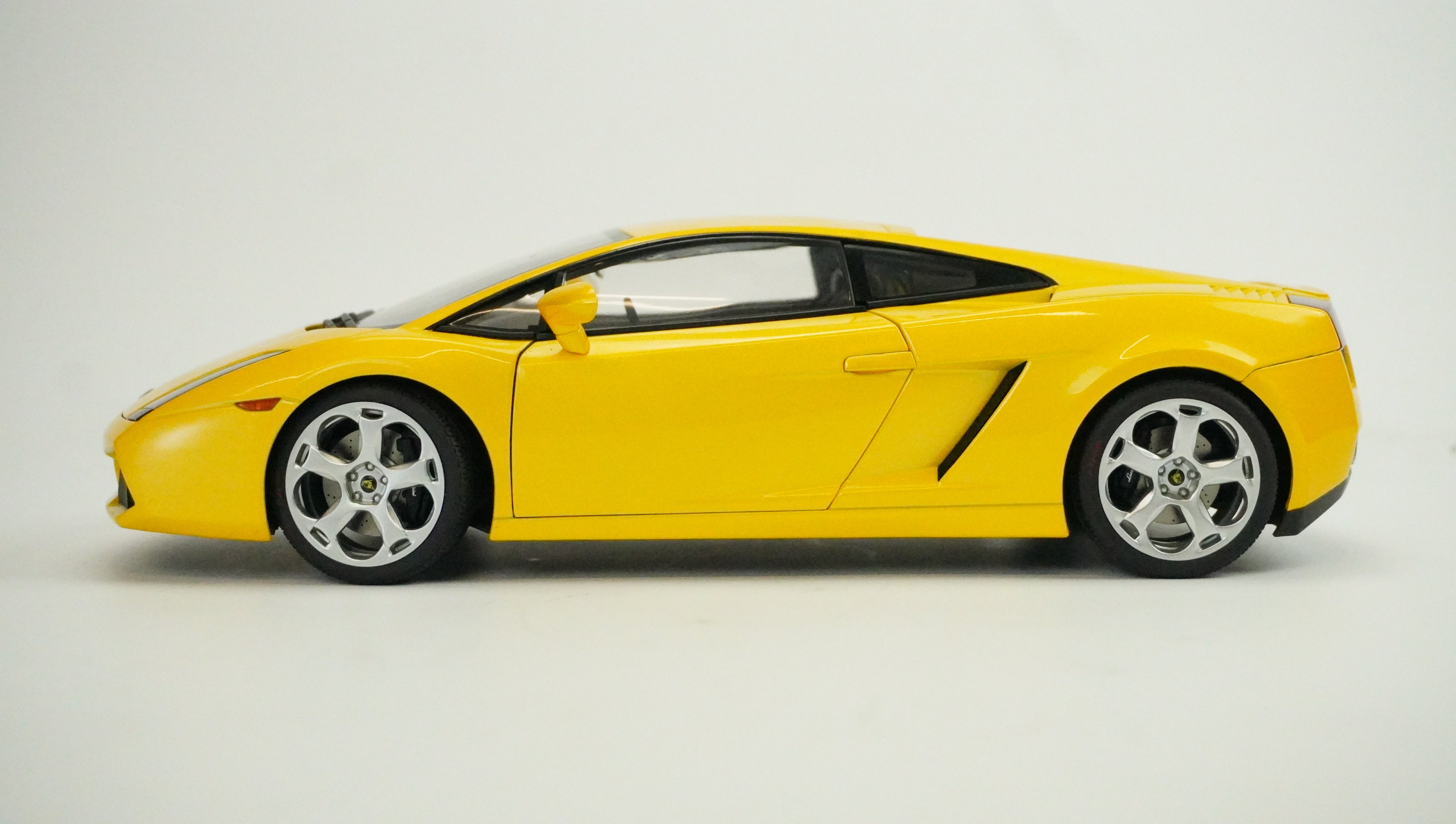 Lamborghini Gallardo 1:18