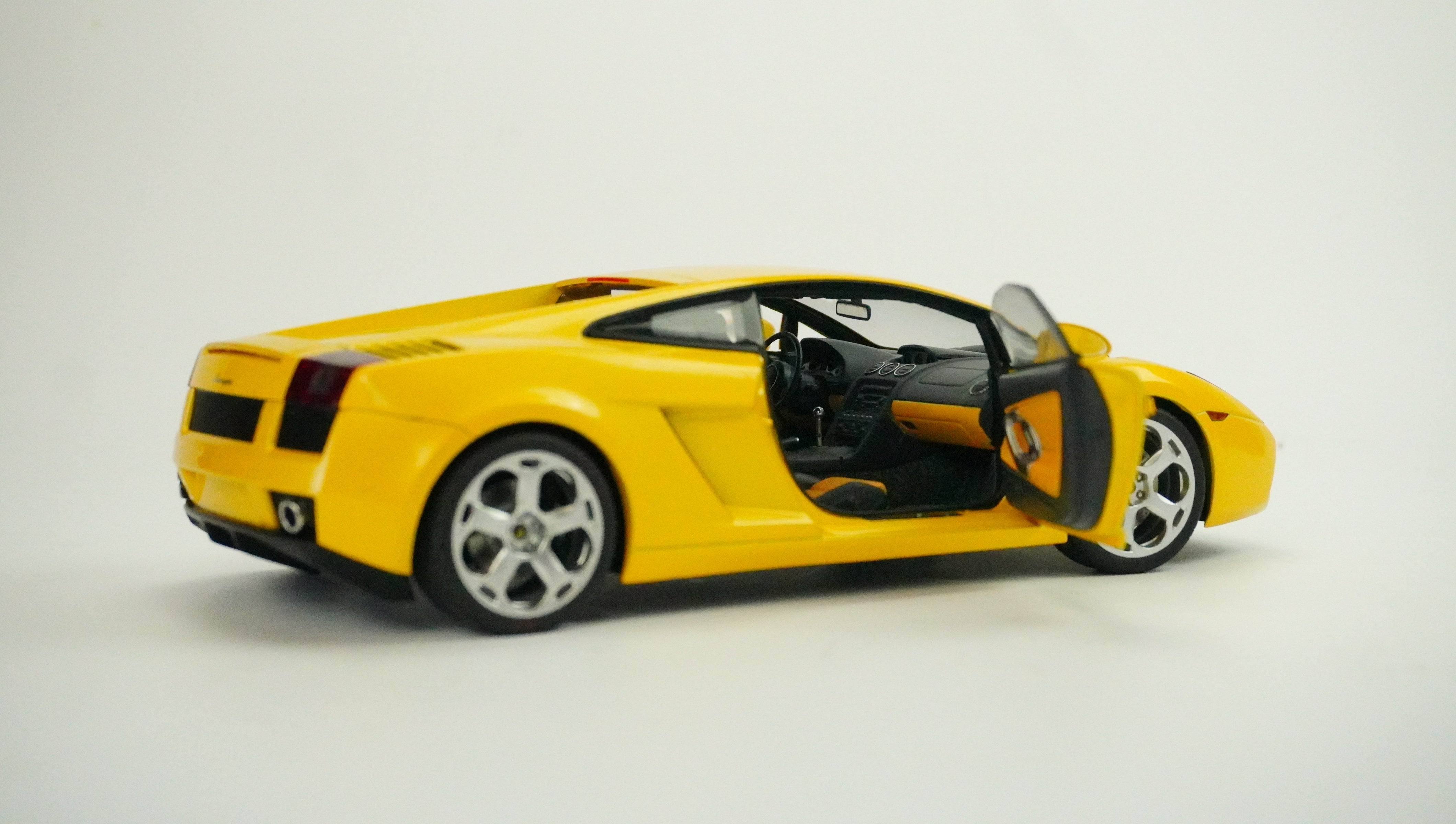 Lamborghini Gallardo 1:18