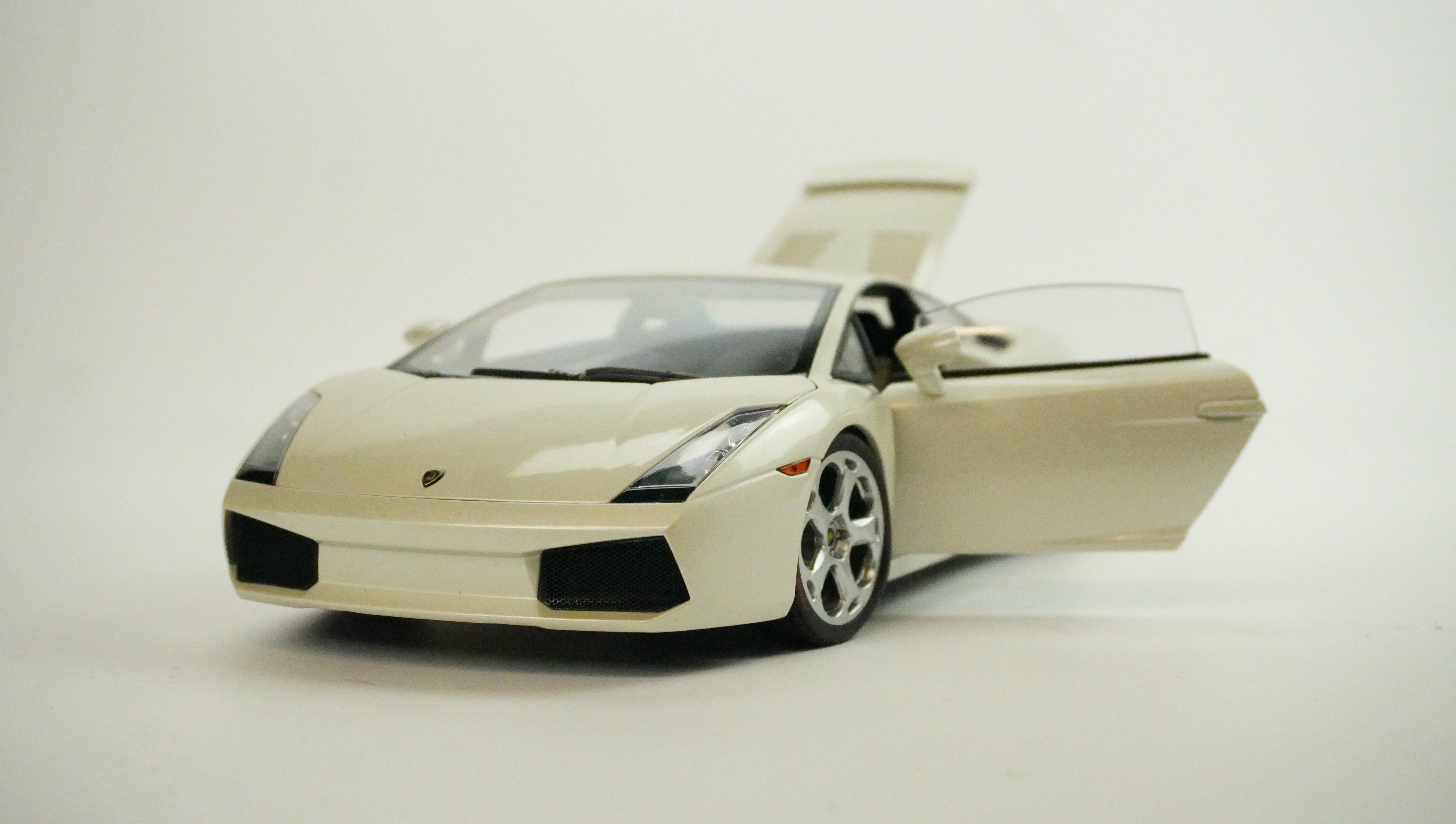 Lamborghini Gallardo 1:18