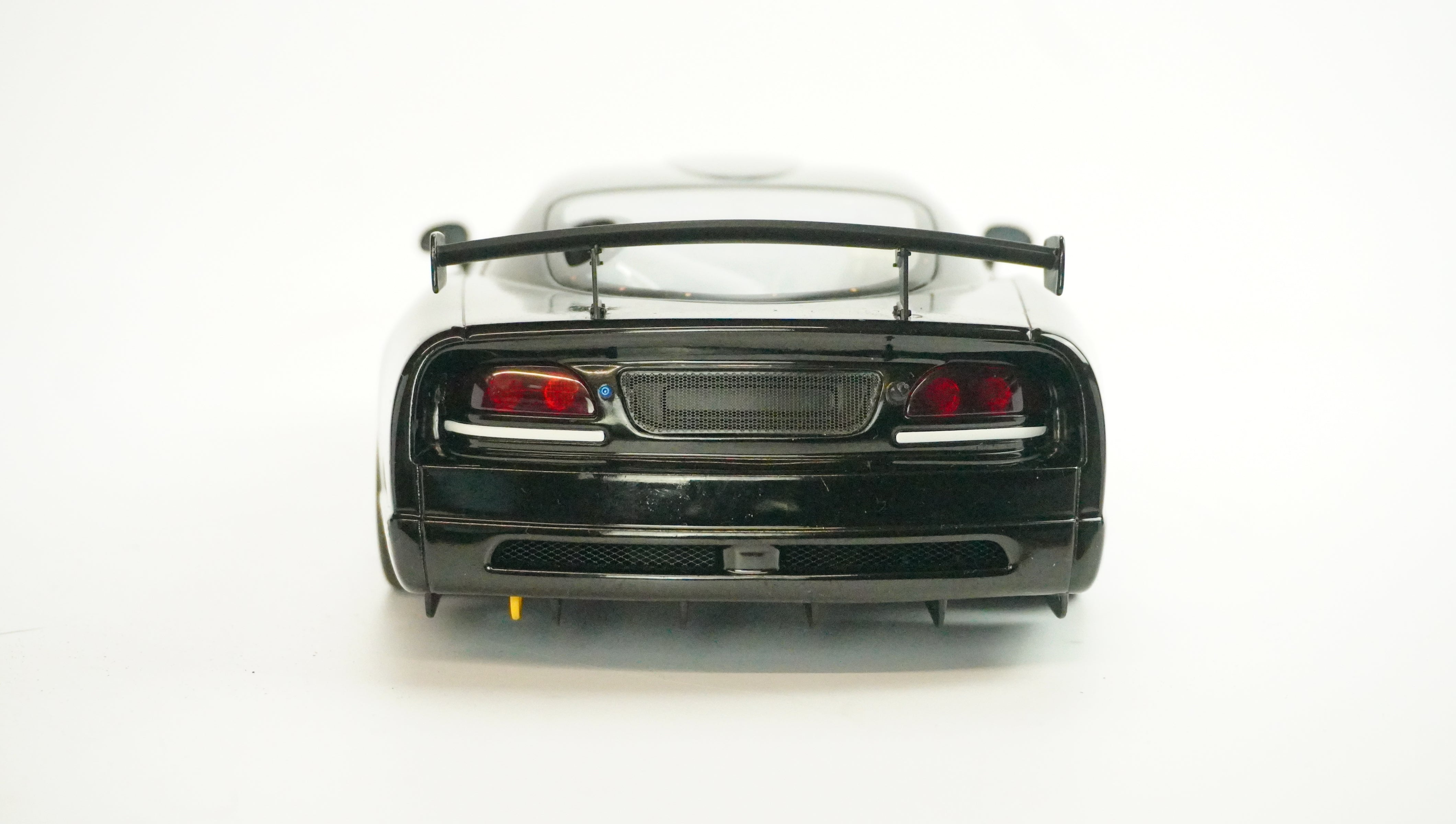 Dodge Viper Competition Plain Body Limited 1:18