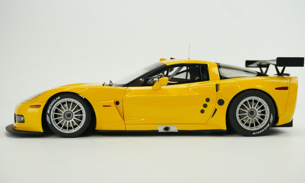 Chevrolet Corvette C6R Plain Body Limited 1:18