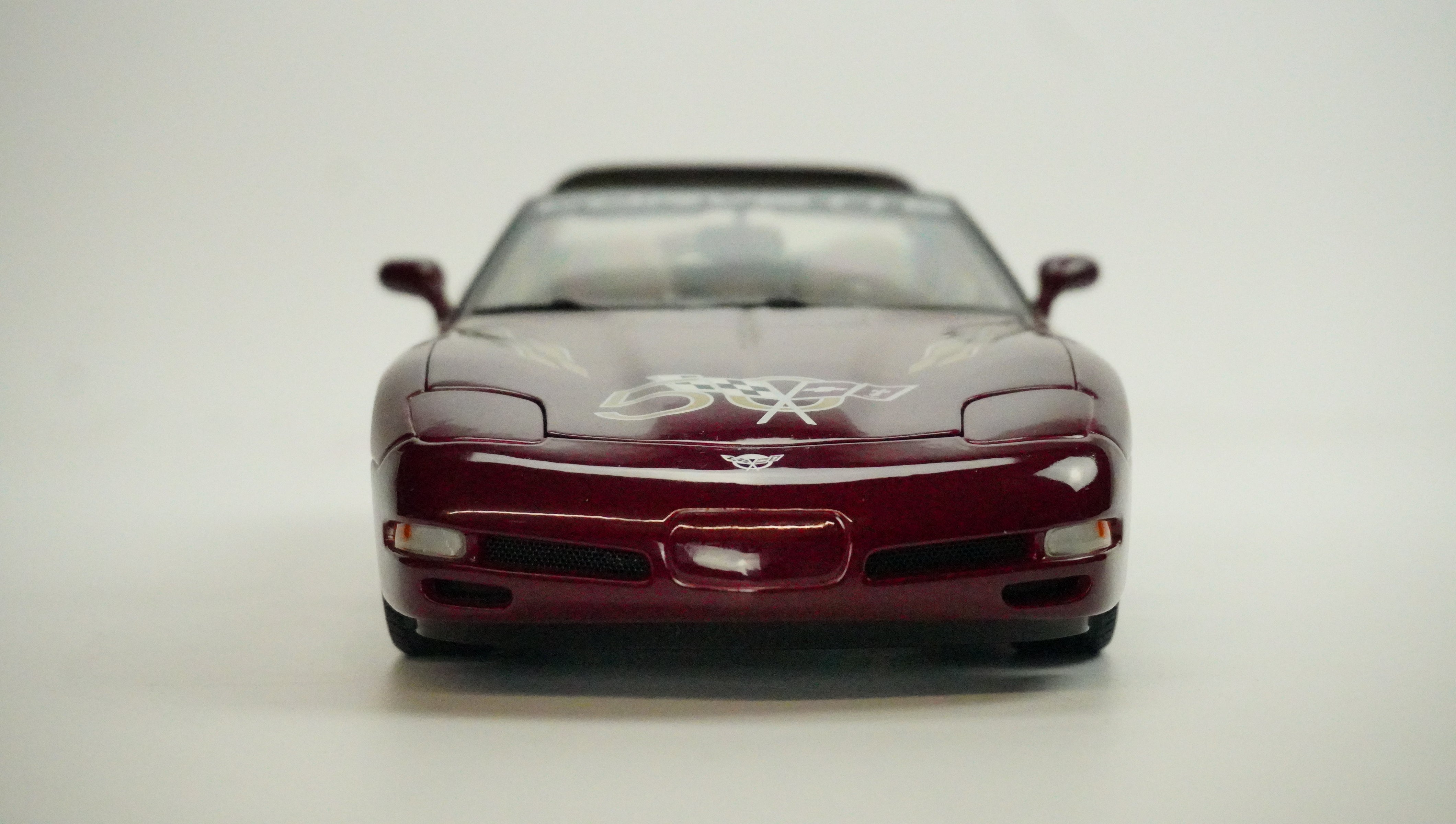 Chevrolet Corvette 50th Anniversary 2002 1:18
