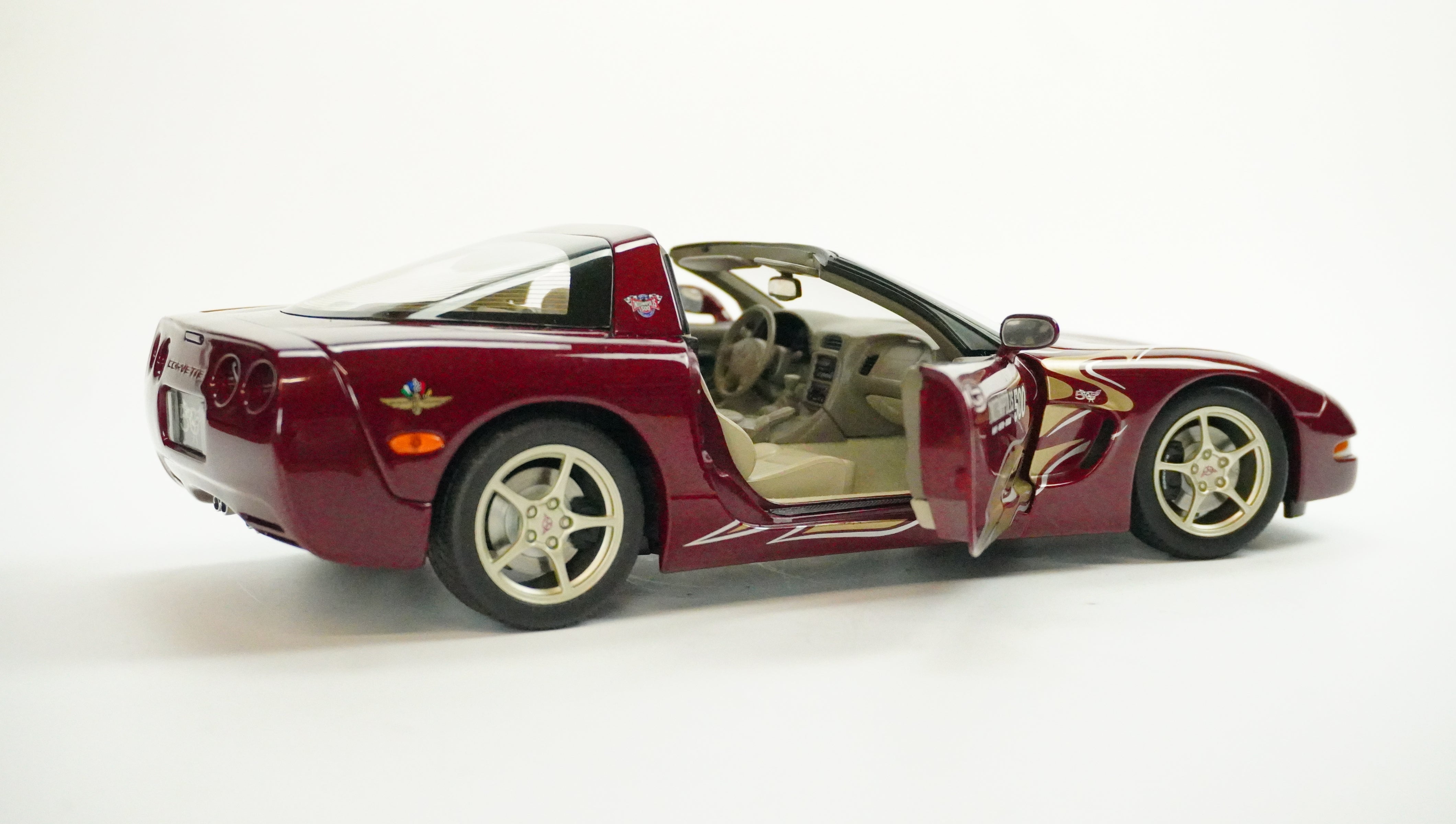 Chevrolet Corvette 50th Anniversary 2002 1:18