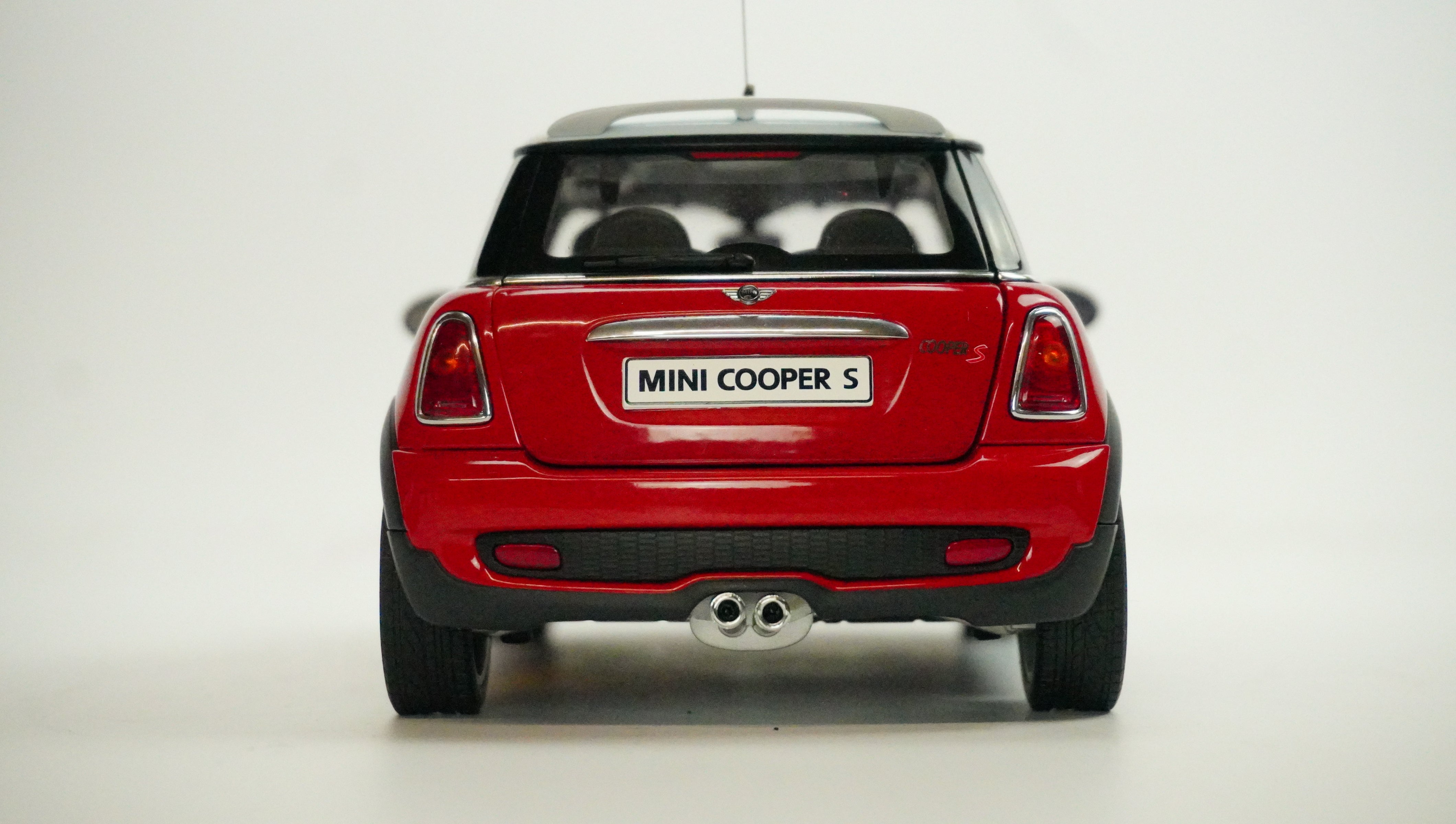 Mini Cooper S 2006 1:18