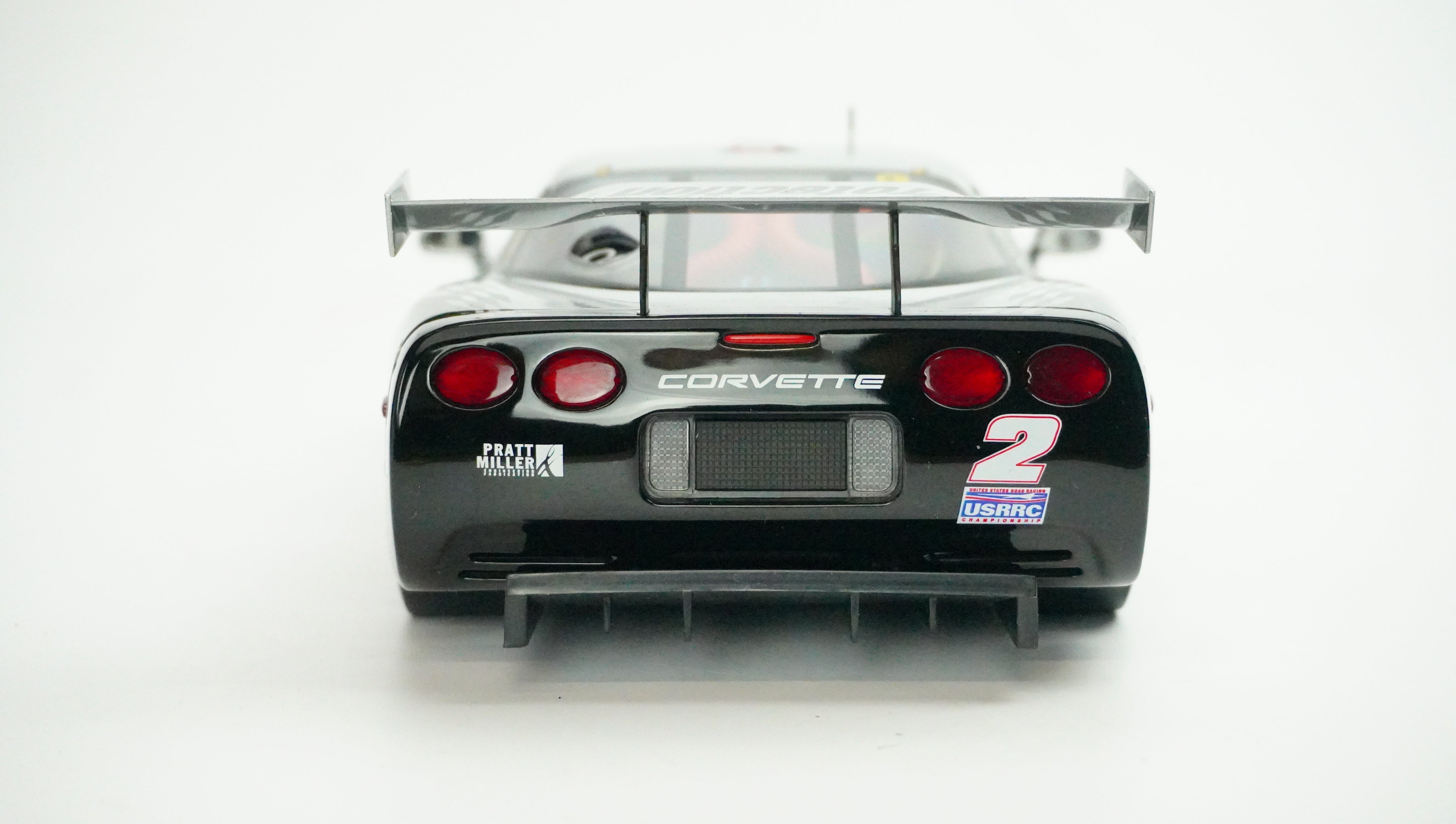 Chevrolet Corvette C5-R Racing No.2 1:18