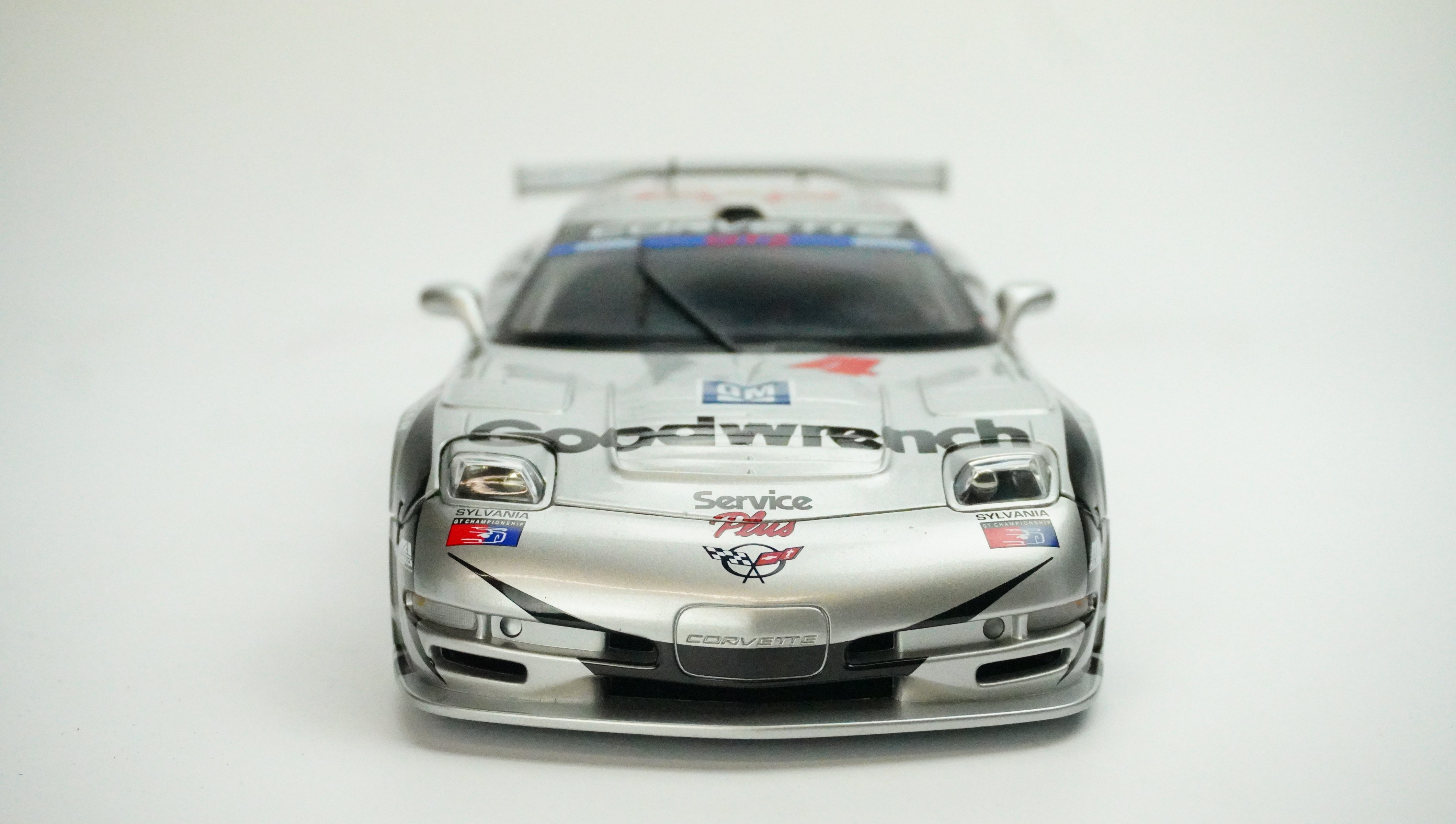 Chevrolet Corvette C5-R Racing No.4 1:18