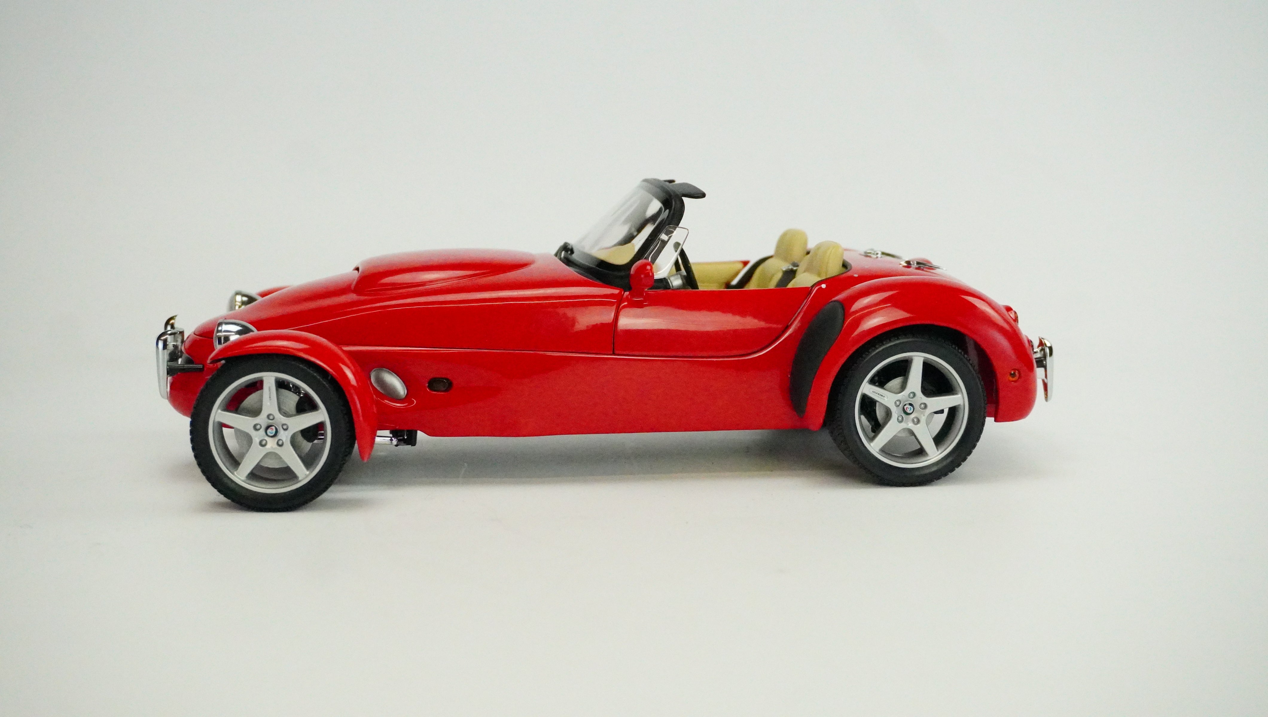 Panoz AIV Roadster 1998 1:18