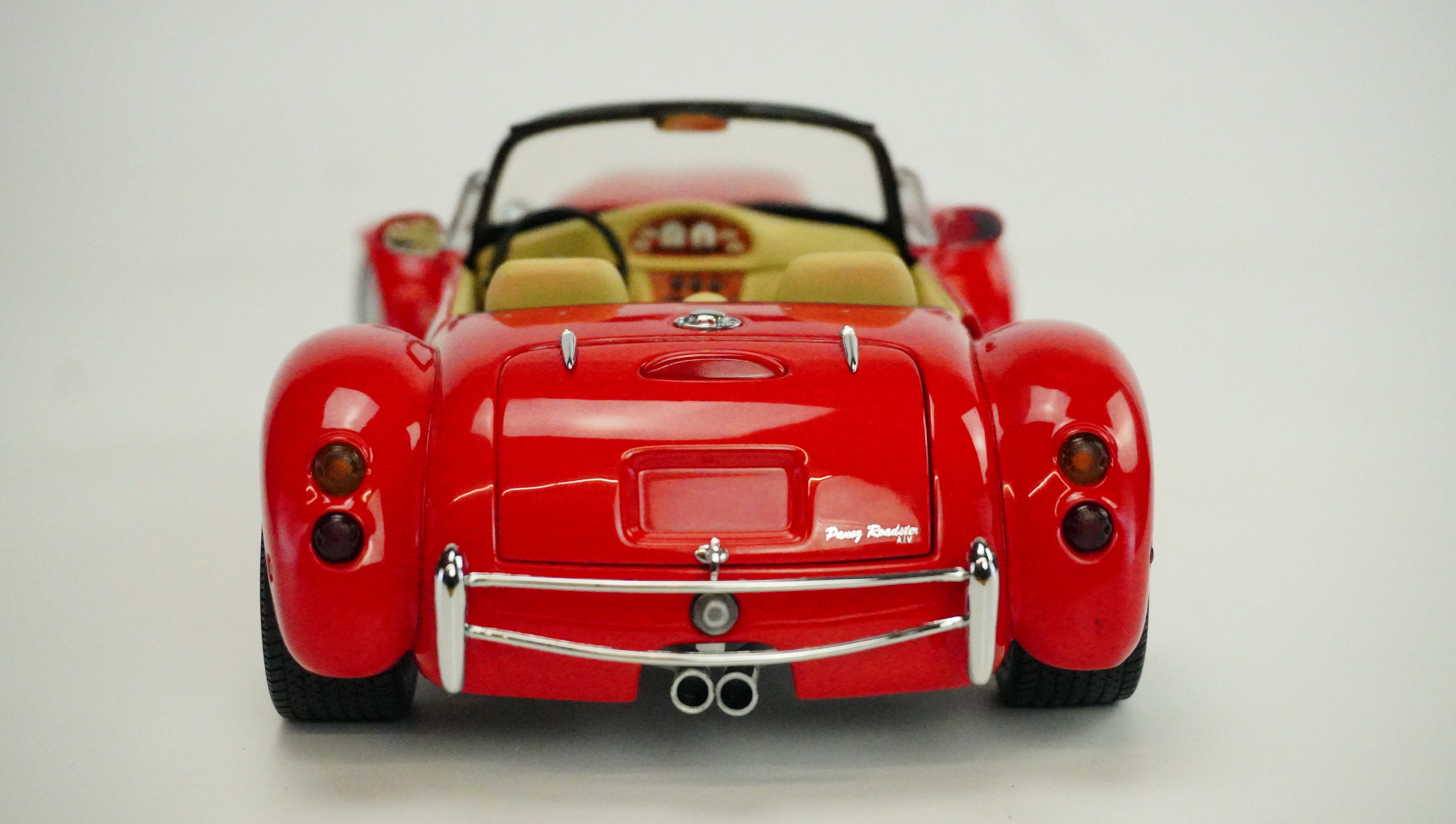 Panoz AIV Roadster 1998 1:18