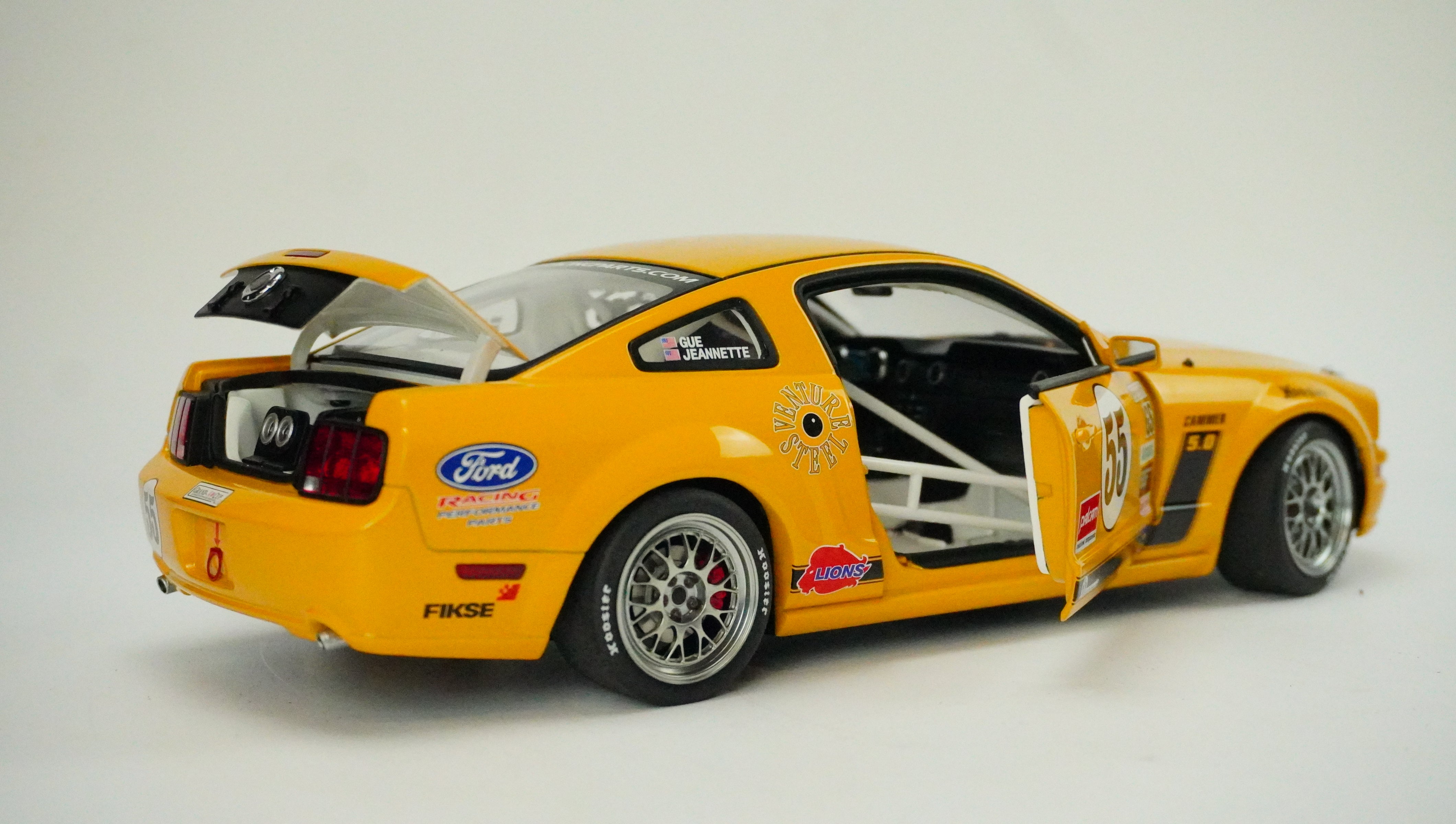Ford Mustang FR500C Racing Nr.55 1:18