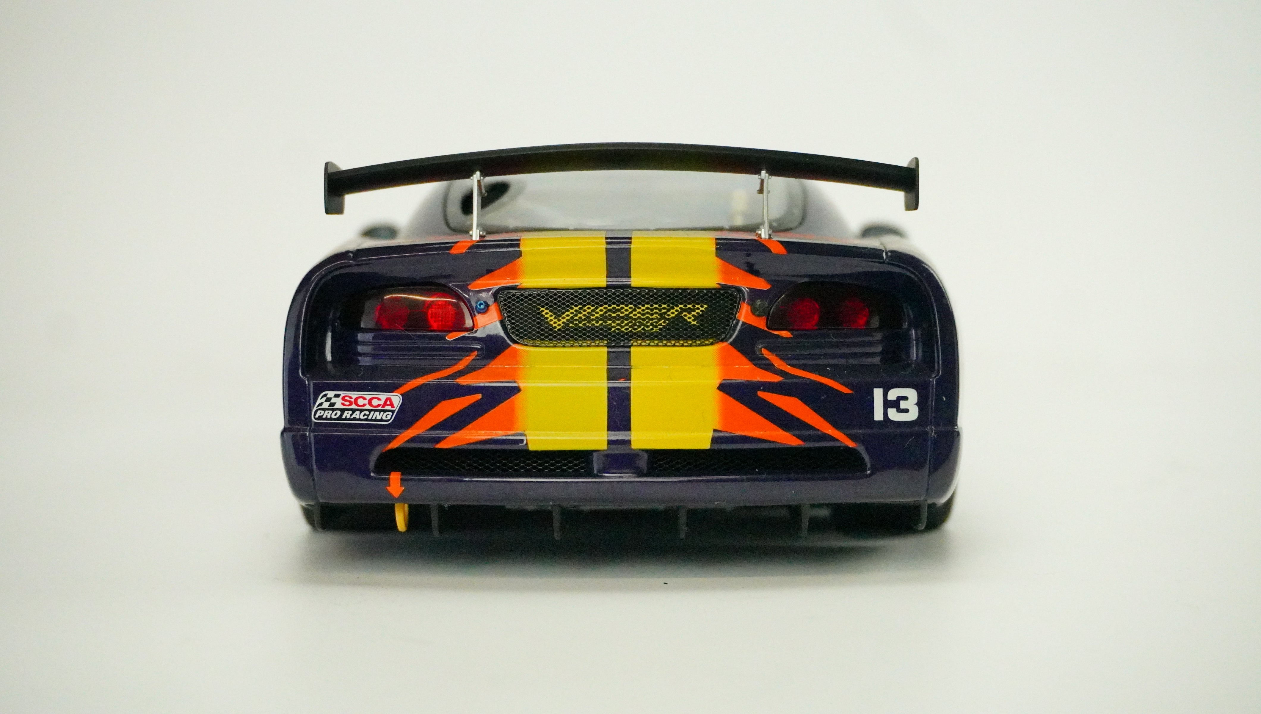 Dodge Viper Competition Coupé Racing Nr.13 2003 1:18