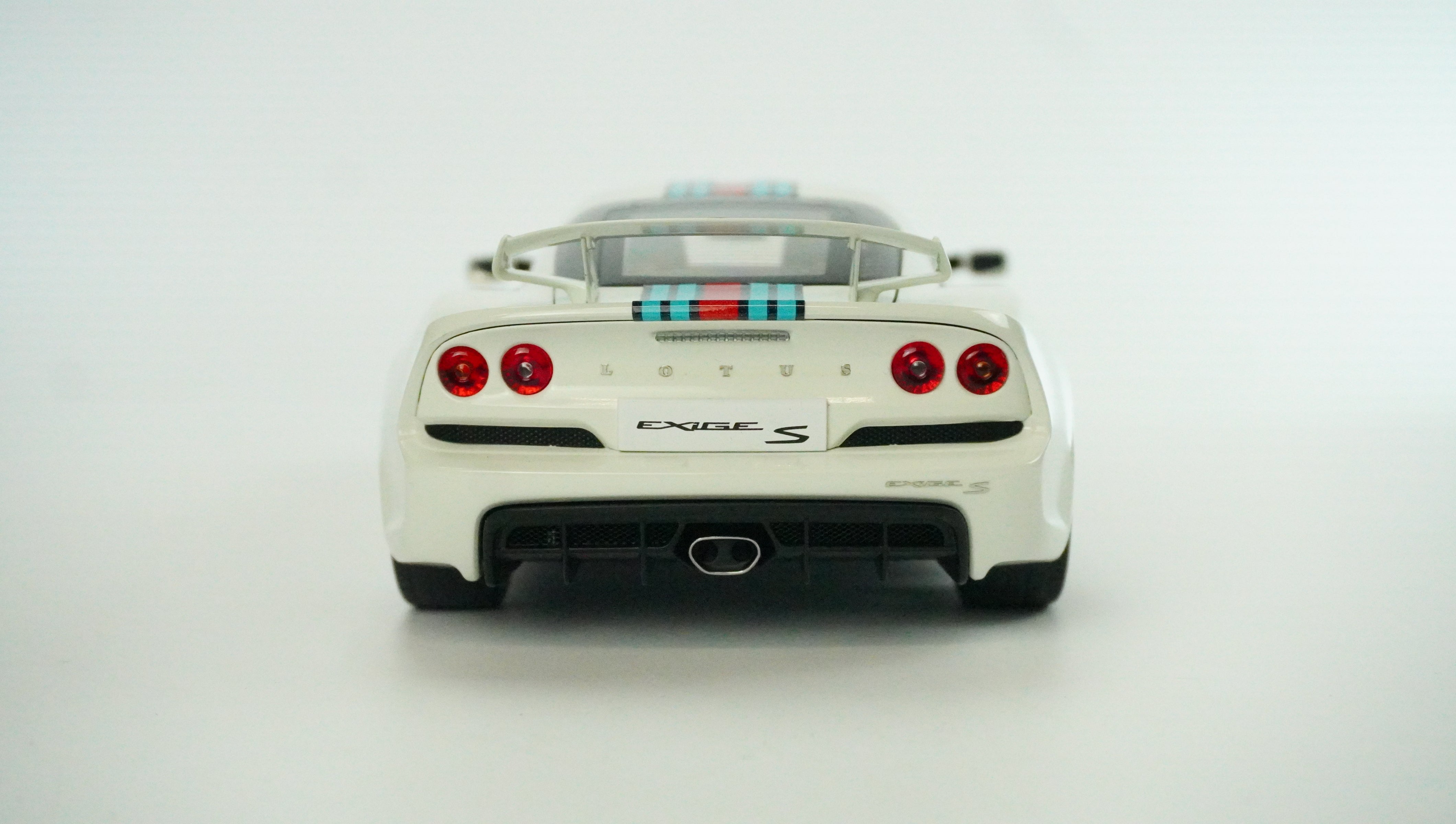Lotus Exige S Martini Racing Rarität 1:18