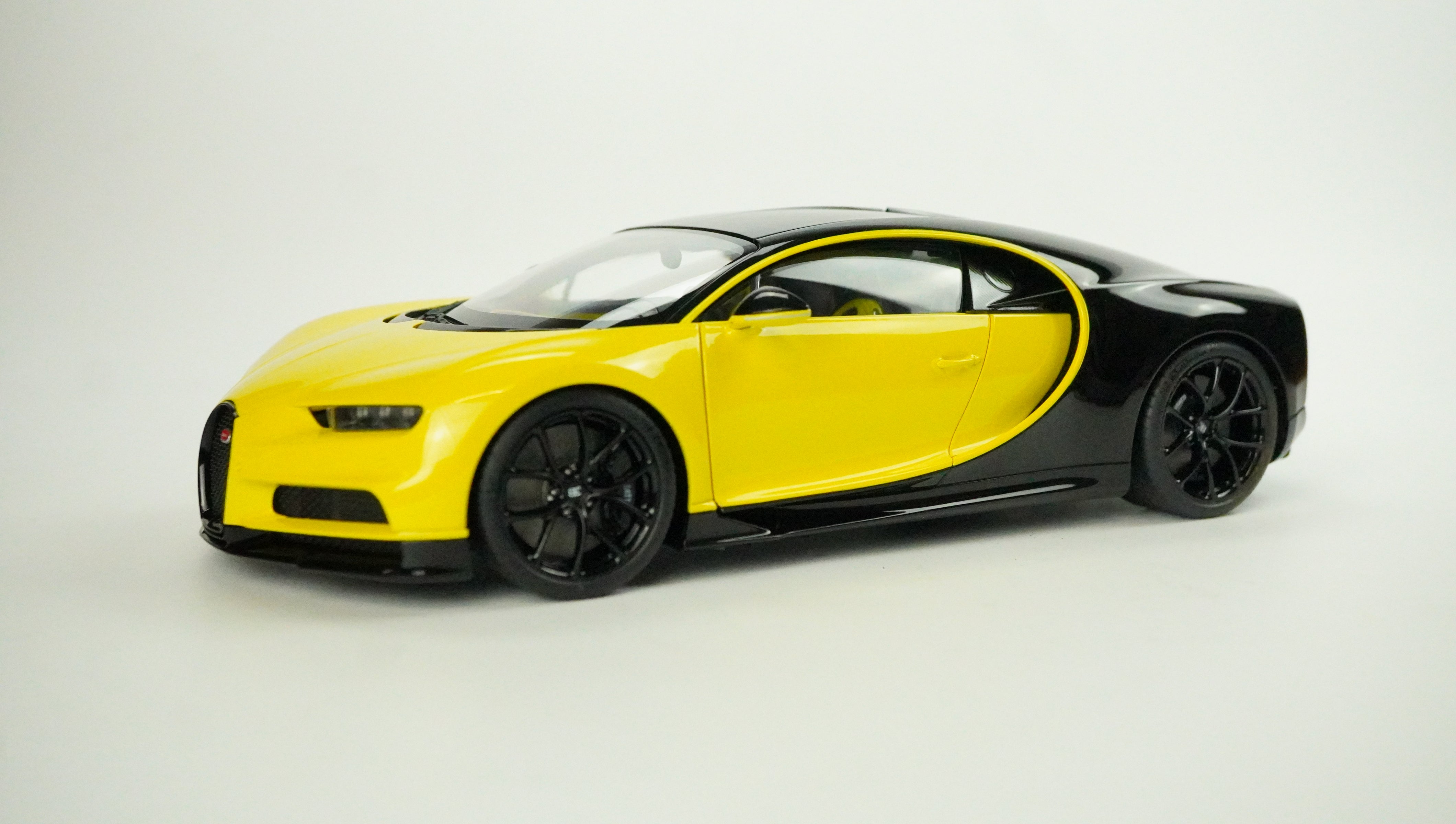 Bugatti Chiron 1:18
