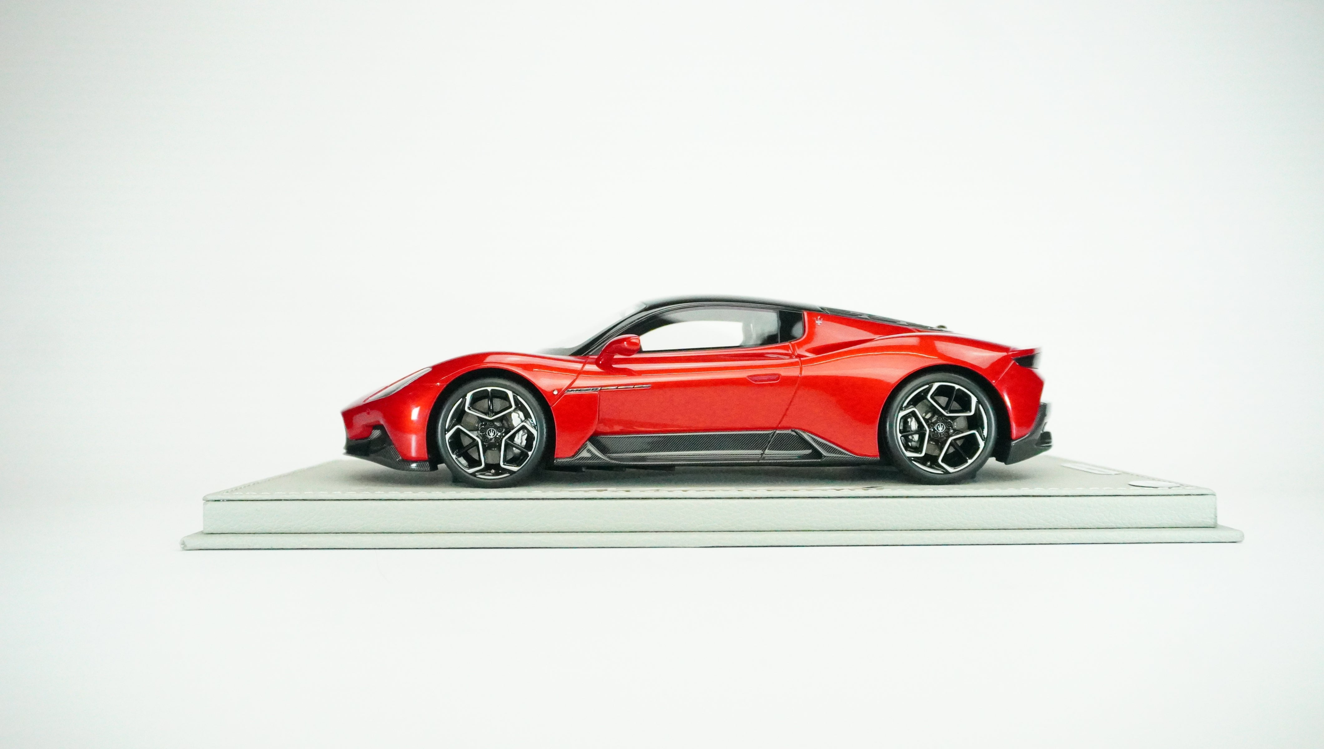 Maserati MC 20 Limited (incl. Showcase) 1:18