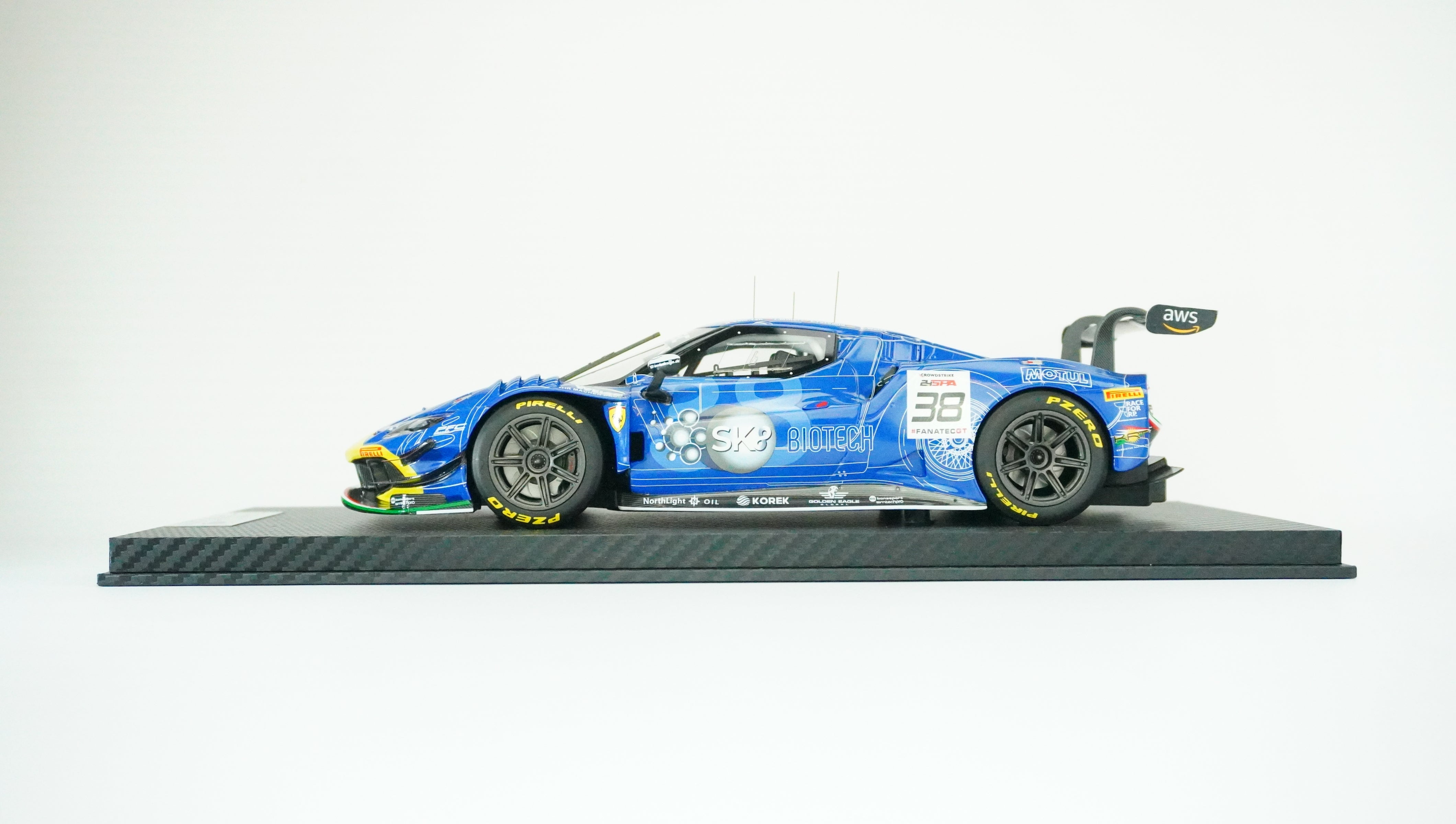 Ferrari 296 GT3 Racing Nr. 38 2023 1:18